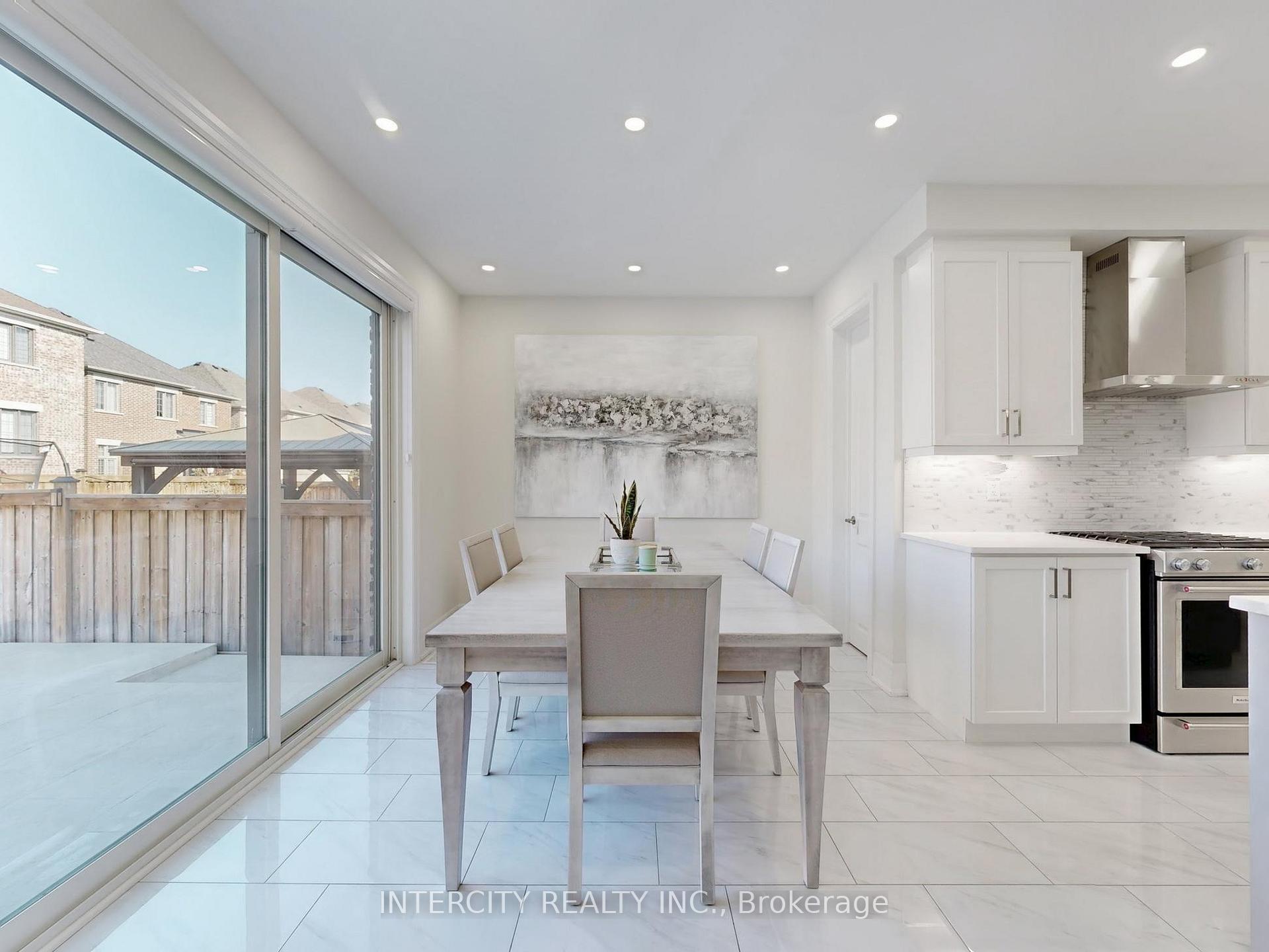 Photo 18 of 68 Klein Mills Road, Vaughan, Kleinburg — HOMEH