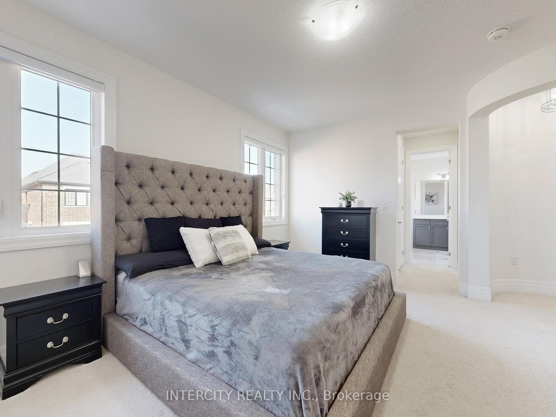 Photo 27 of 68 Klein Mills Road, Vaughan, Kleinburg — HOMEH