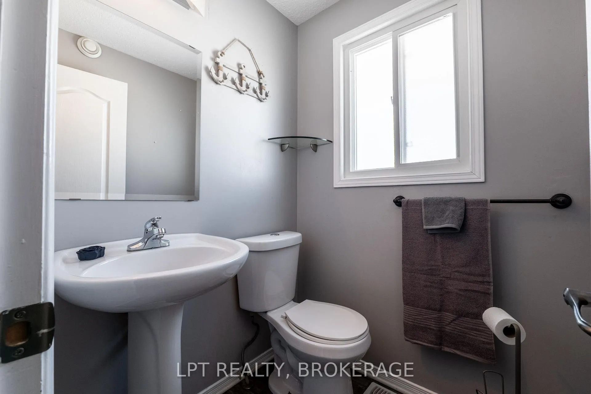 Photo 21 of 487 Mccallum Street, Kingston, Kingston East (Incl Barret Crt) — HOMEH