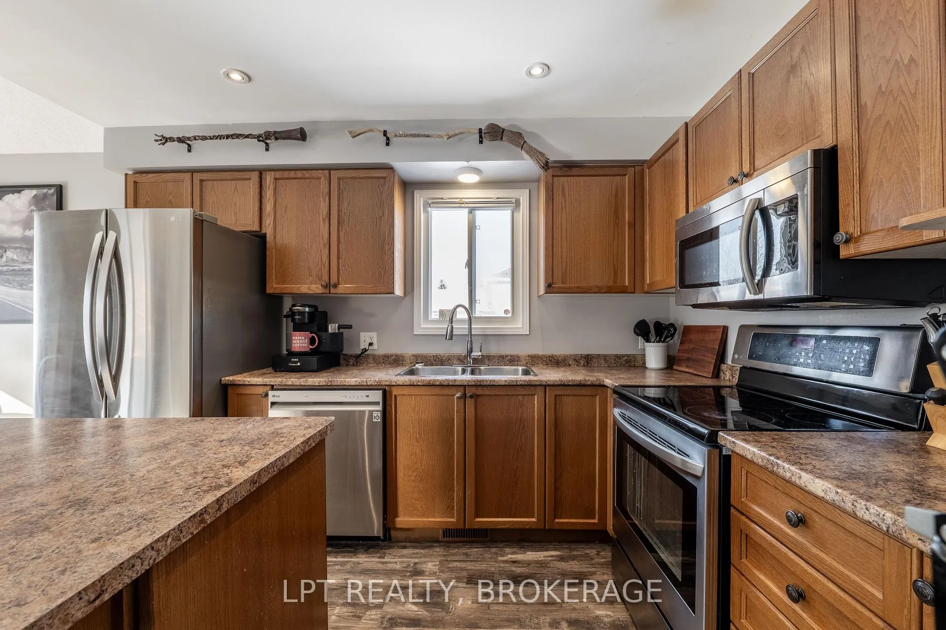 Photo 25 of 487 Mccallum Street, Kingston, Kingston East (Incl Barret Crt) — HOMEH