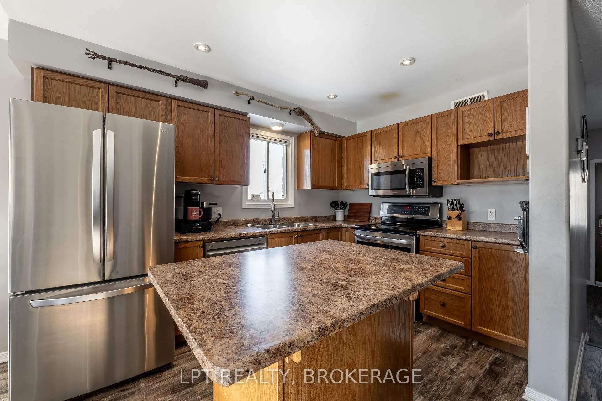 Photo 33 of 487 Mccallum Street, Kingston, Kingston East (Incl Barret Crt) — HOMEH