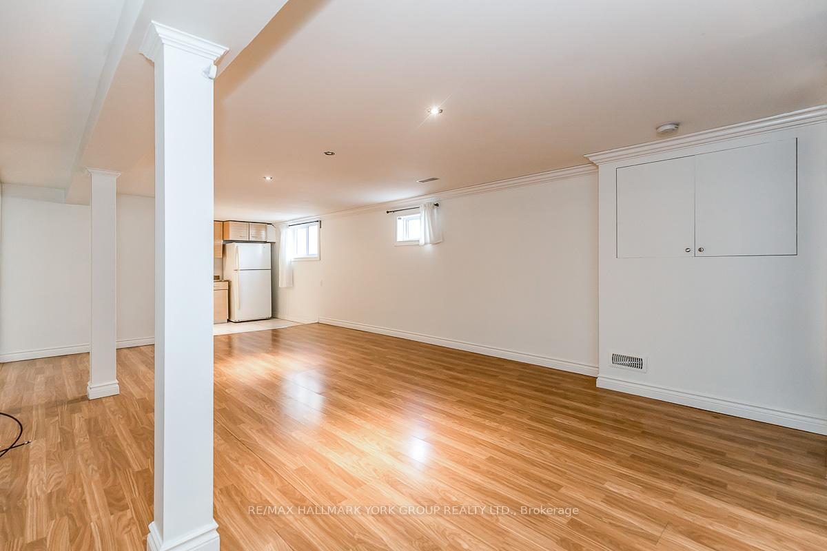 Photo 7 of Unit LOWER, 6 Davis Road, Aurora, Aurora Highlands — HOMEH
