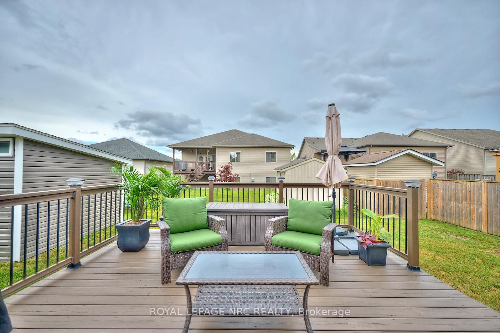 Photo 7 of 86 Silverwood Avenue, Welland, Coyle Creek — HOMEH