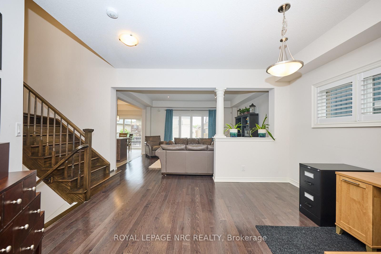 Photo 12 of 86 Silverwood Avenue, Welland, Coyle Creek — HOMEH