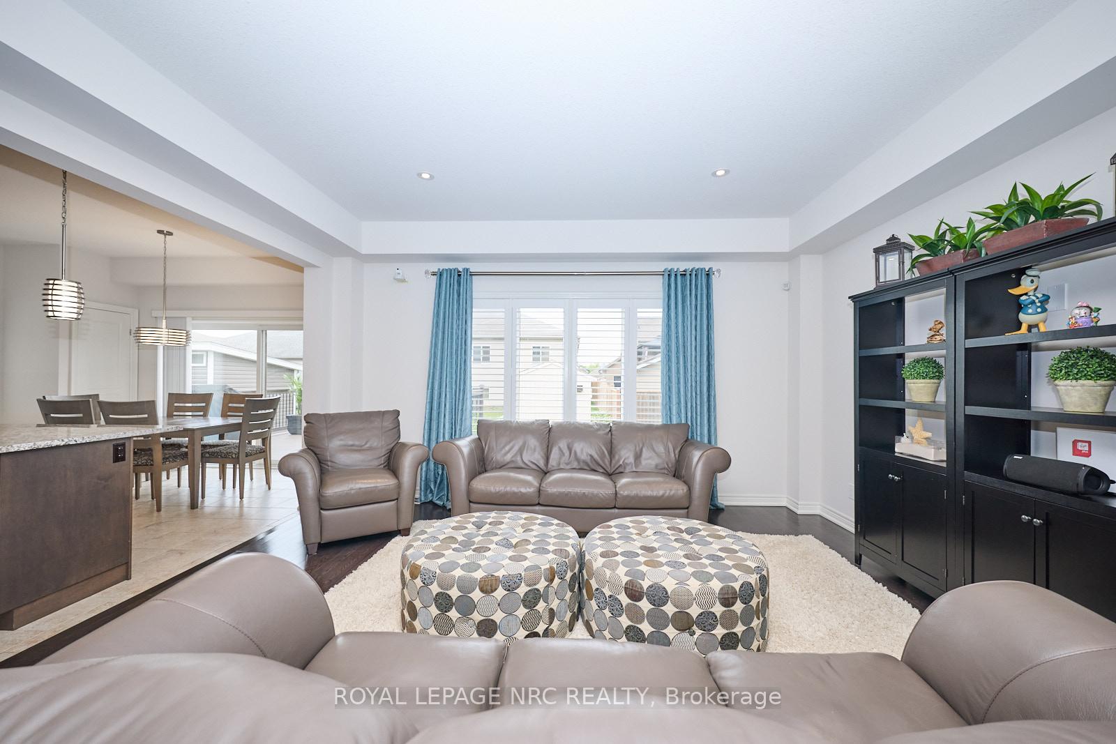 Photo 15 of 86 Silverwood Avenue, Welland, Coyle Creek — HOMEH