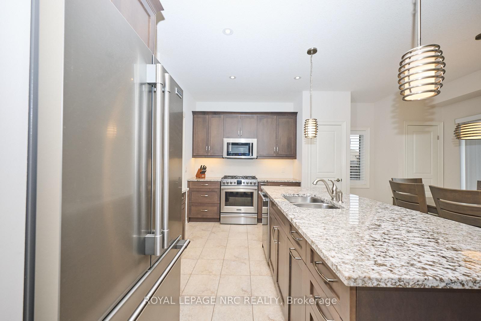 Photo 21 of 86 Silverwood Avenue, Welland, Coyle Creek — HOMEH