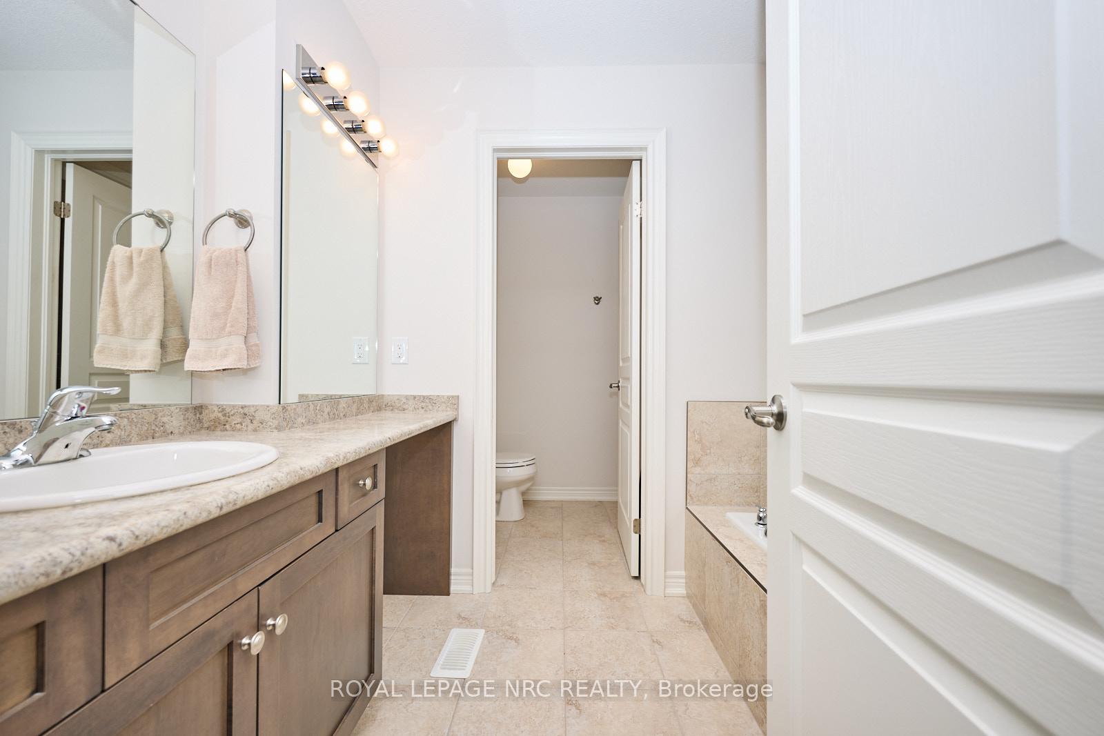 Photo 40 of 86 Silverwood Avenue, Welland, Coyle Creek — HOMEH