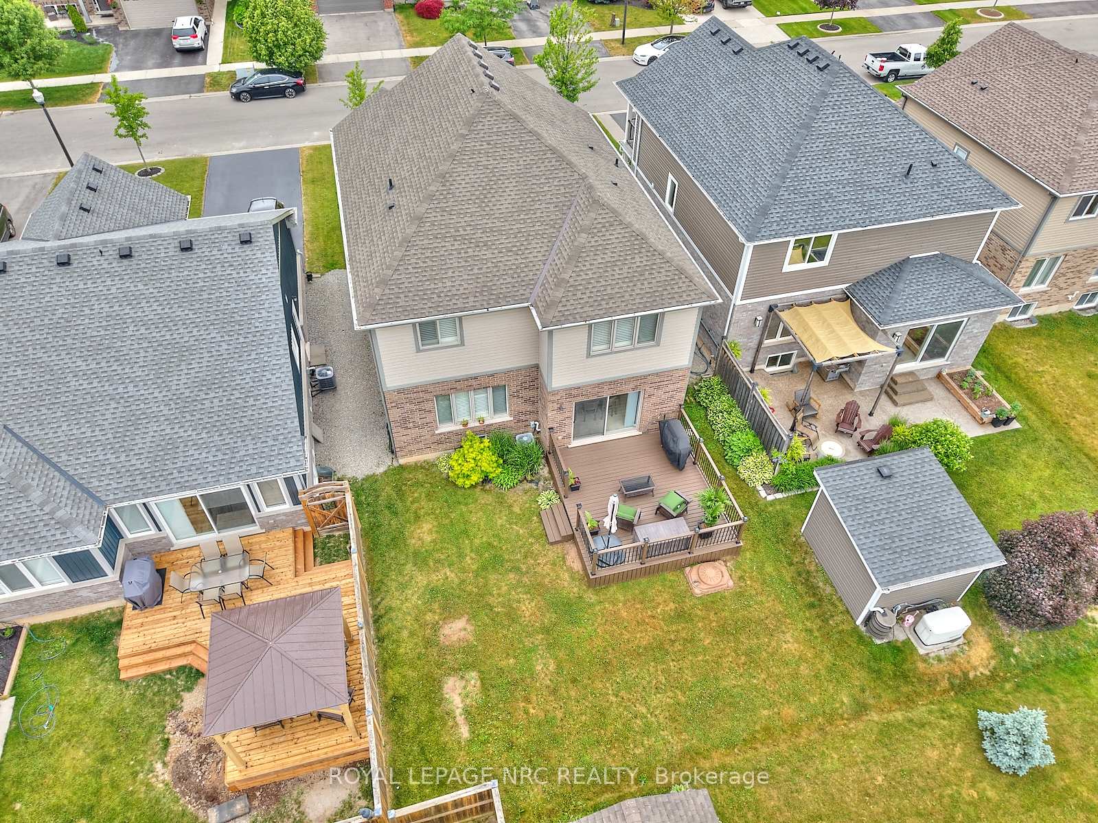 Photo 43 of 86 Silverwood Avenue, Welland, Coyle Creek — HOMEH