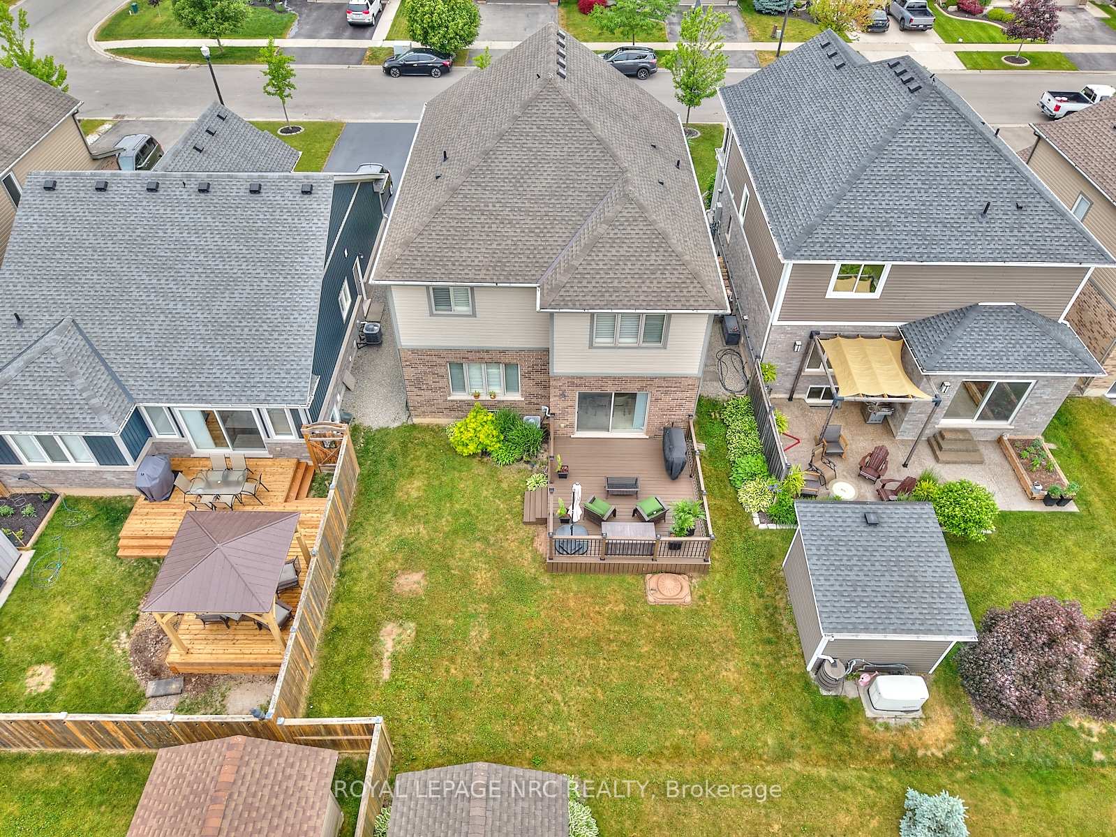 Photo 44 of 86 Silverwood Avenue, Welland, Coyle Creek — HOMEH