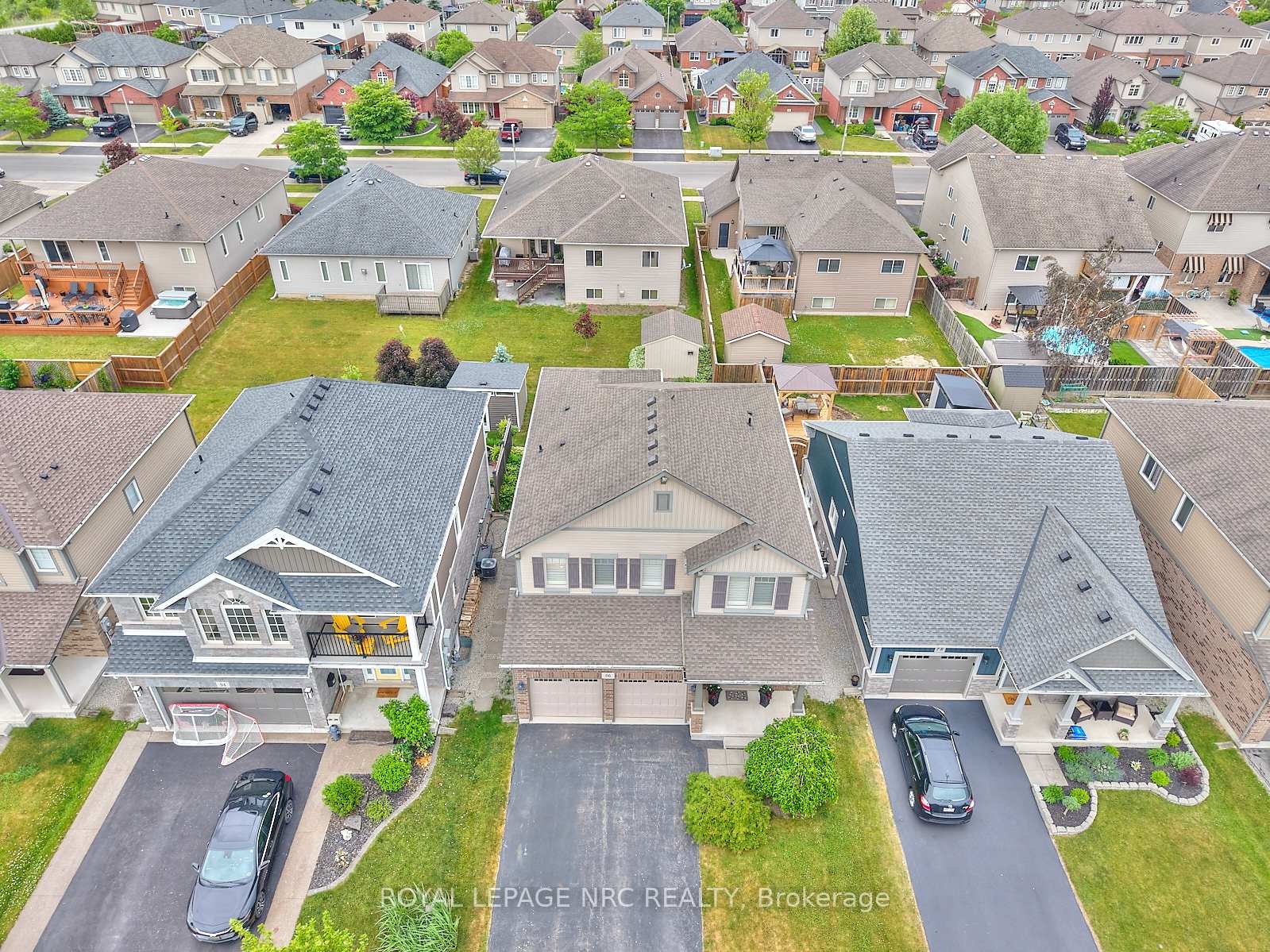 Photo 45 of 86 Silverwood Avenue, Welland, Coyle Creek — HOMEH