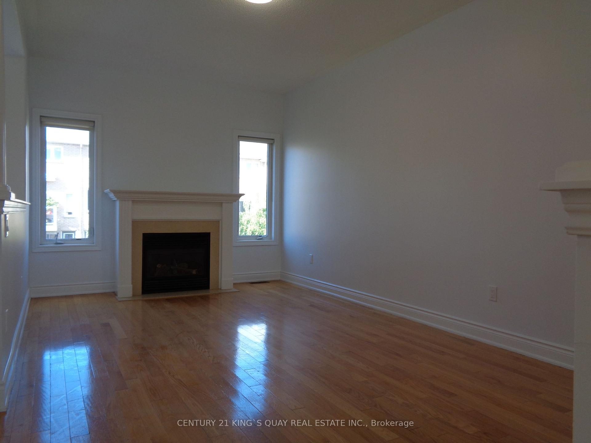 Photo 5 of 32 Mintwood Road, Vaughan, Patterson — HOMEH