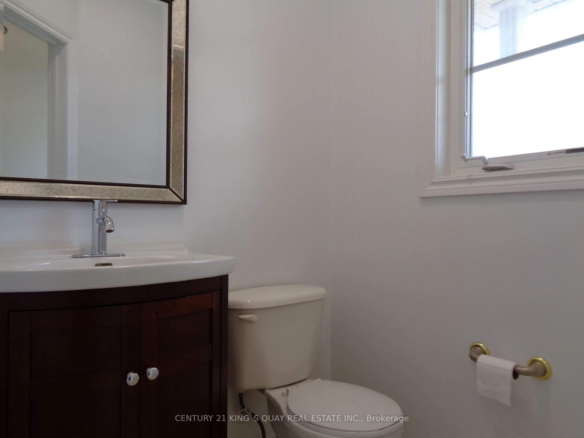 Photo 9 of 32 Mintwood Road, Vaughan, Patterson — HOMEH