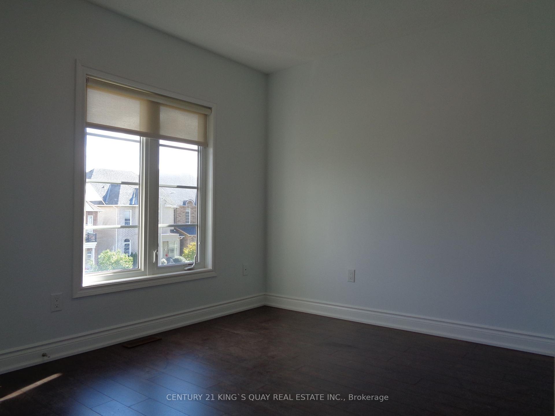 Photo 10 of 32 Mintwood Road, Vaughan, Patterson — HOMEH