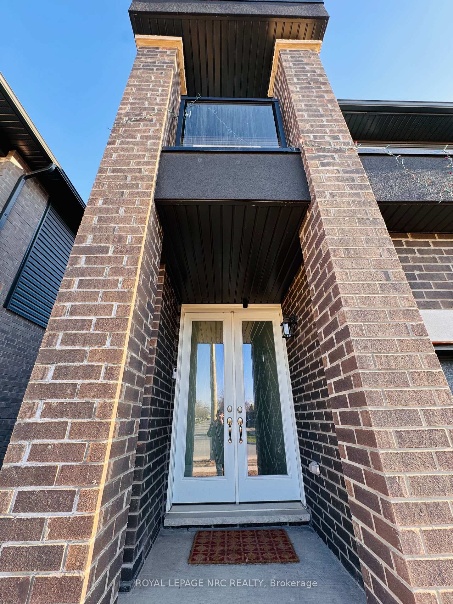 Photo 2 of 105 Laugher Avenue, Welland, Lincoln/Crowland — HOMEH