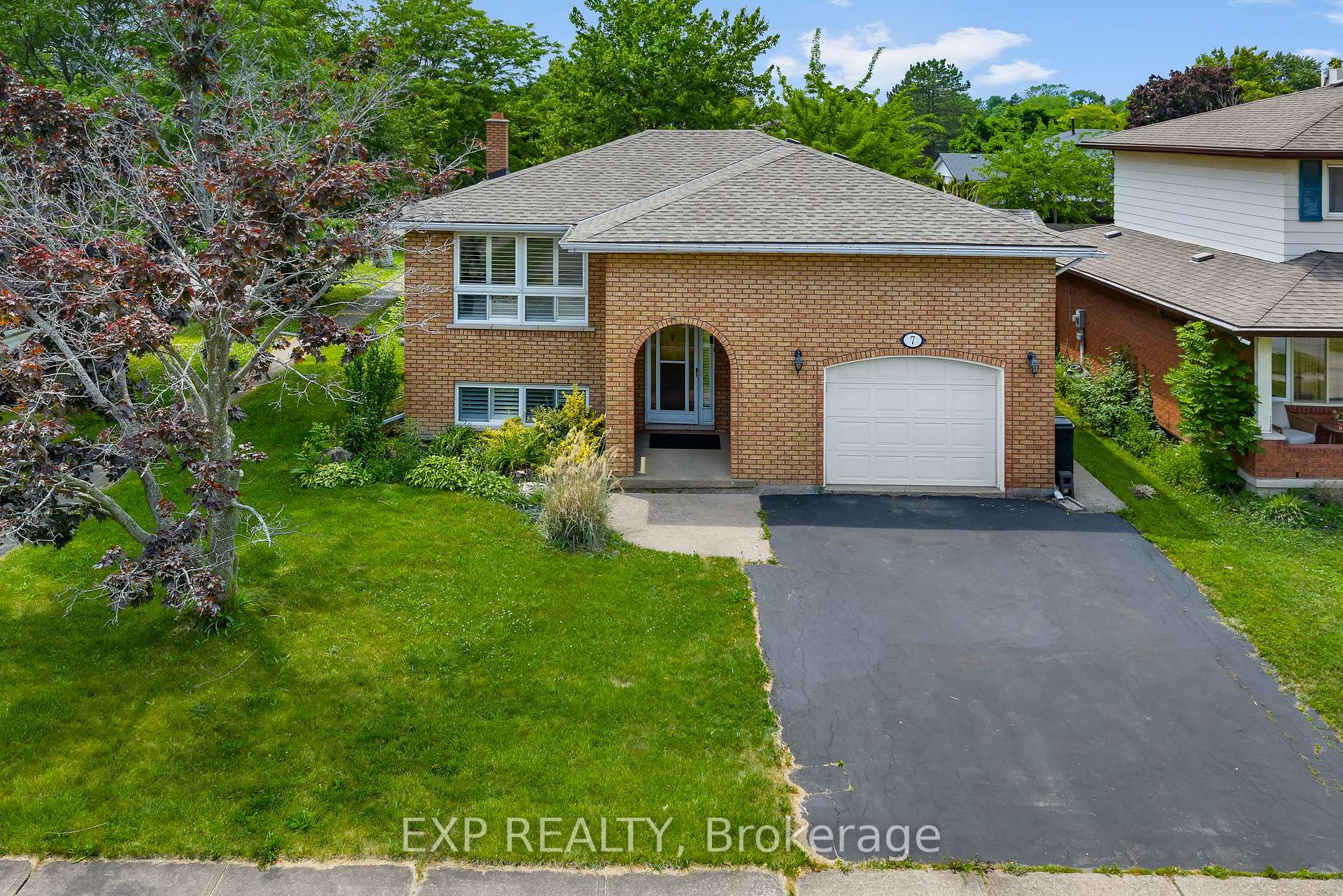Front of 7 Canora Court
