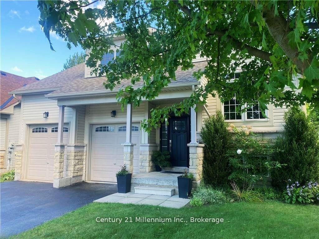 Photo 1 of 7 Sparrow Lane, Wasaga Beach — HOMEH