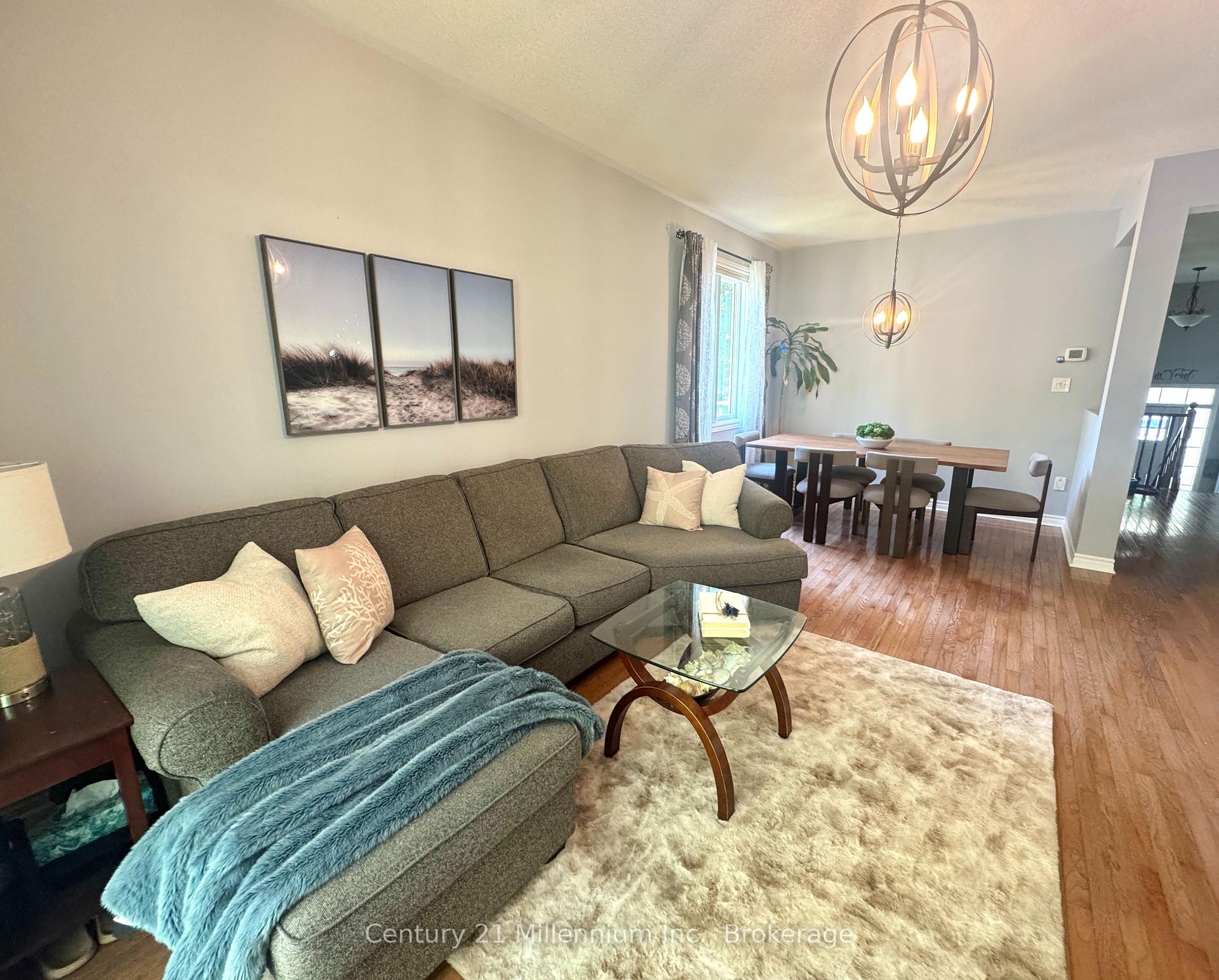 Photo 8 of 7 Sparrow Lane, Wasaga Beach — HOMEH