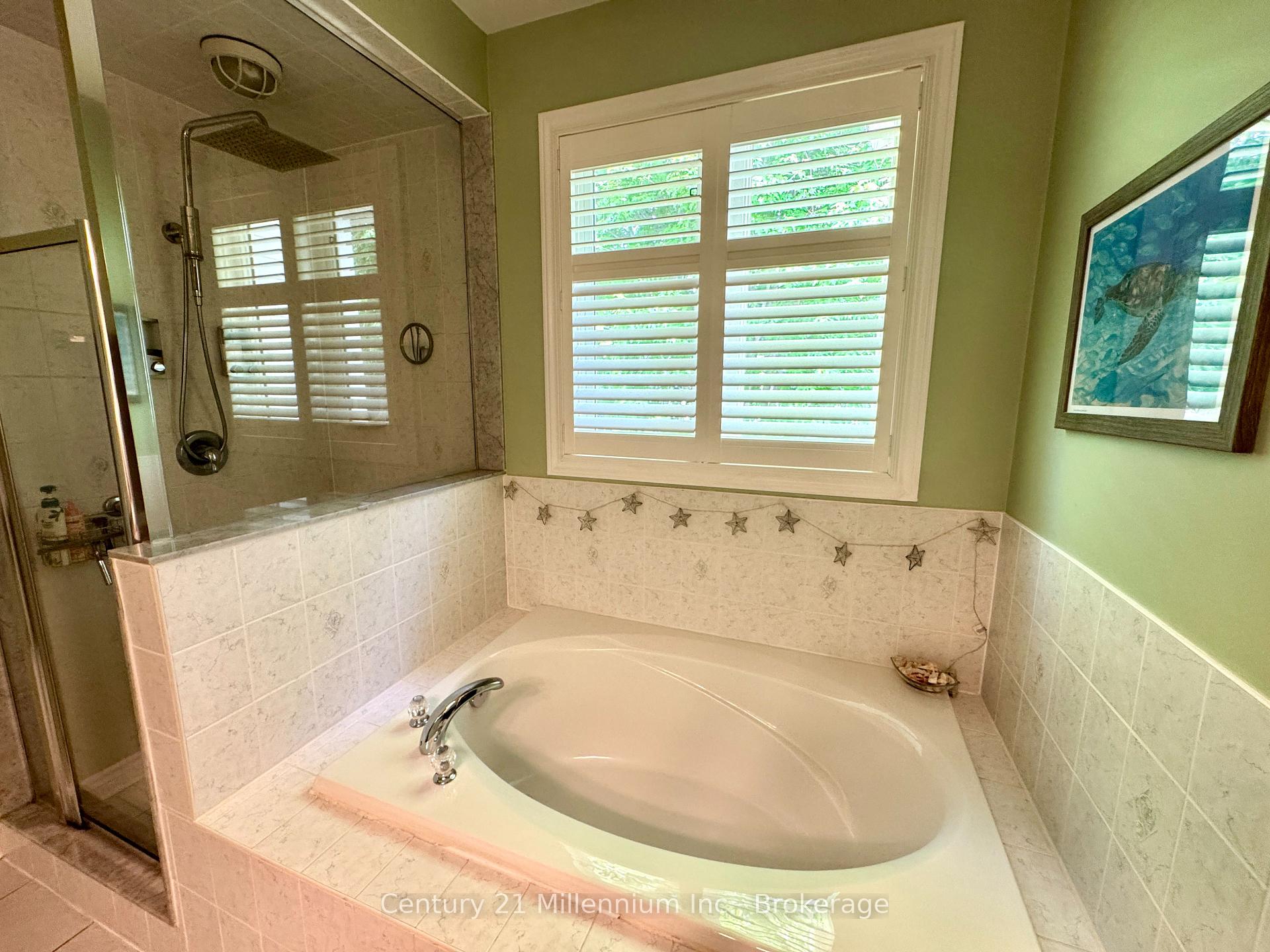 Photo 15 of 7 Sparrow Lane, Wasaga Beach — HOMEH