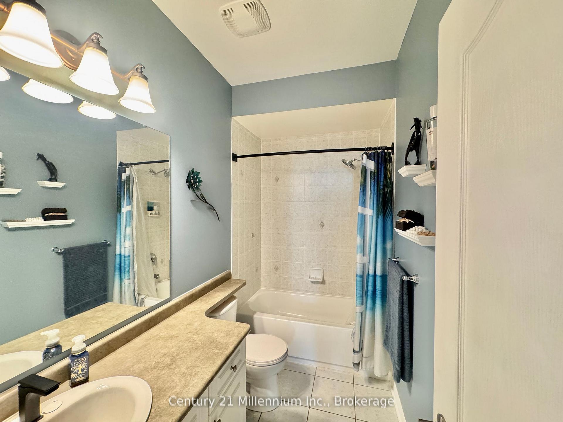Photo 17 of 7 Sparrow Lane, Wasaga Beach — HOMEH