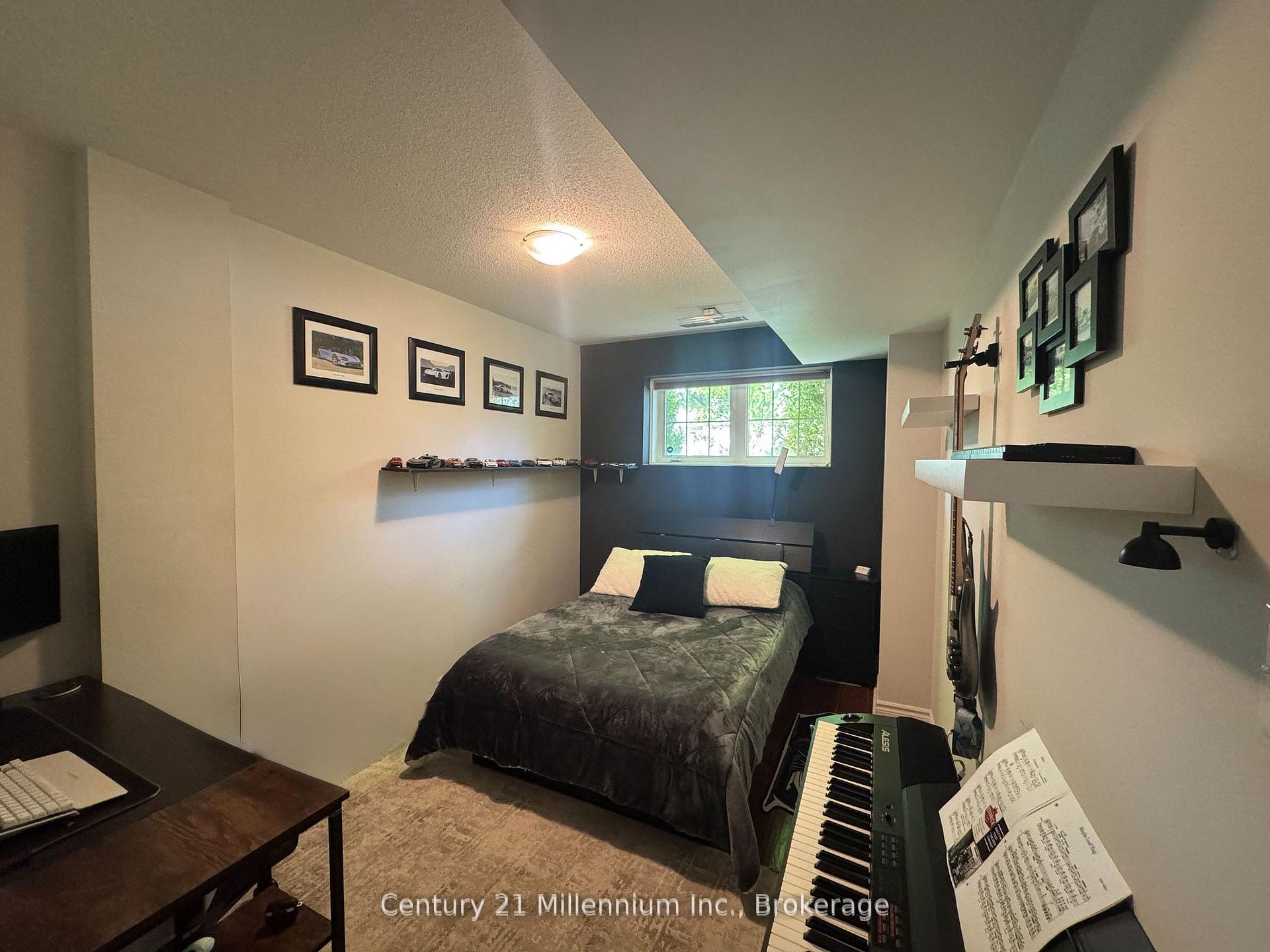 Photo 23 of 7 Sparrow Lane, Wasaga Beach — HOMEH