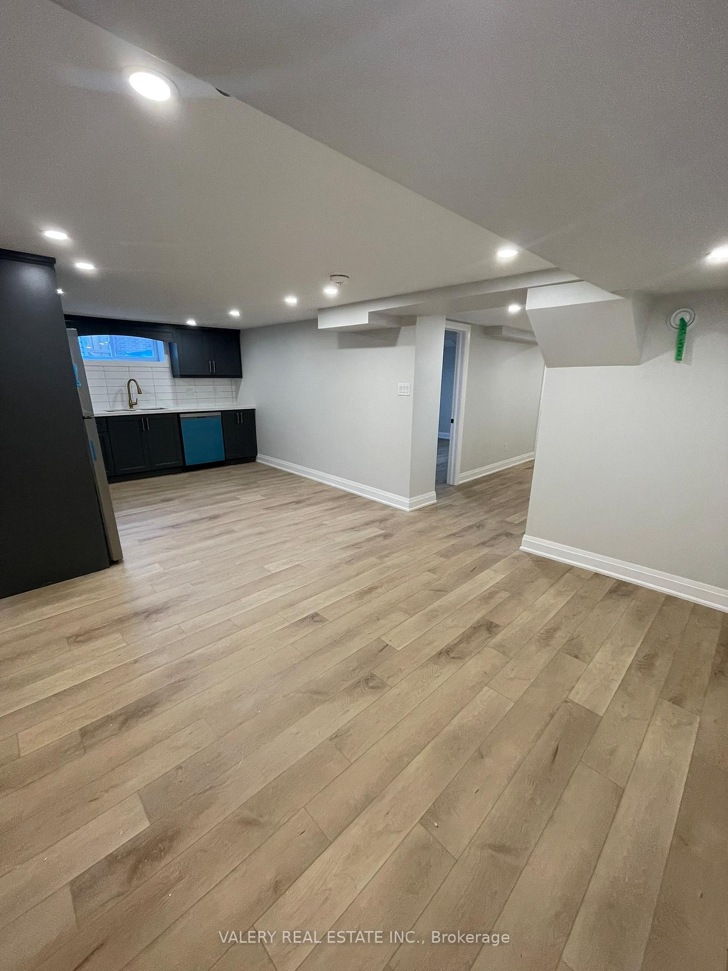 Photo 8 of Unit LOWER, 1119 King Street, Whitby, Downtown Whitby — HOMEH