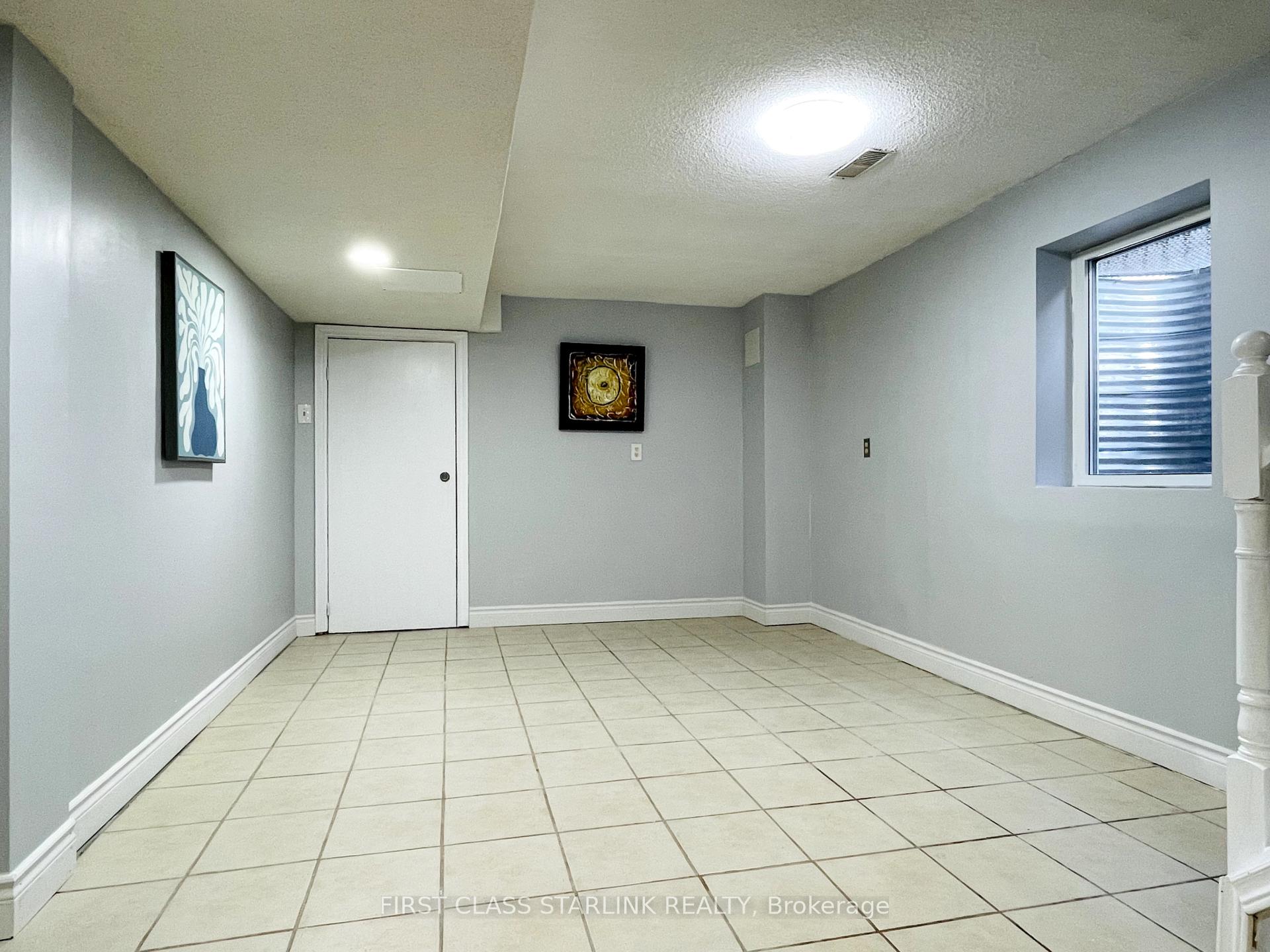 Photo 7 of Unit Lower, 147 Adrianno Crescent, Vaughan, East Woodbridge — HOMEH