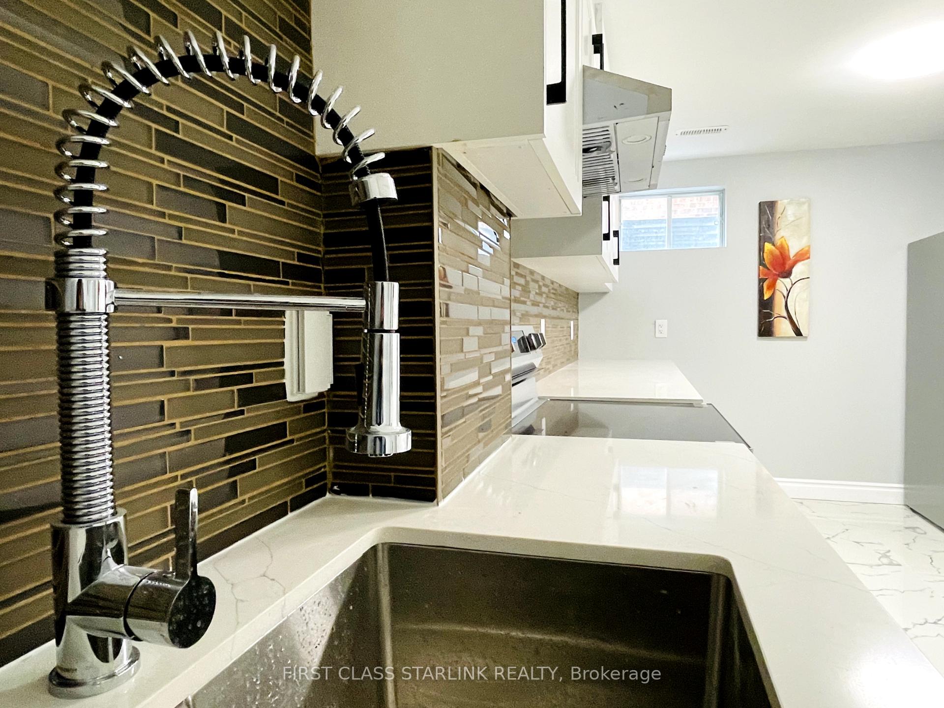 Photo 11 of Unit Lower, 147 Adrianno Crescent, Vaughan, East Woodbridge — HOMEH