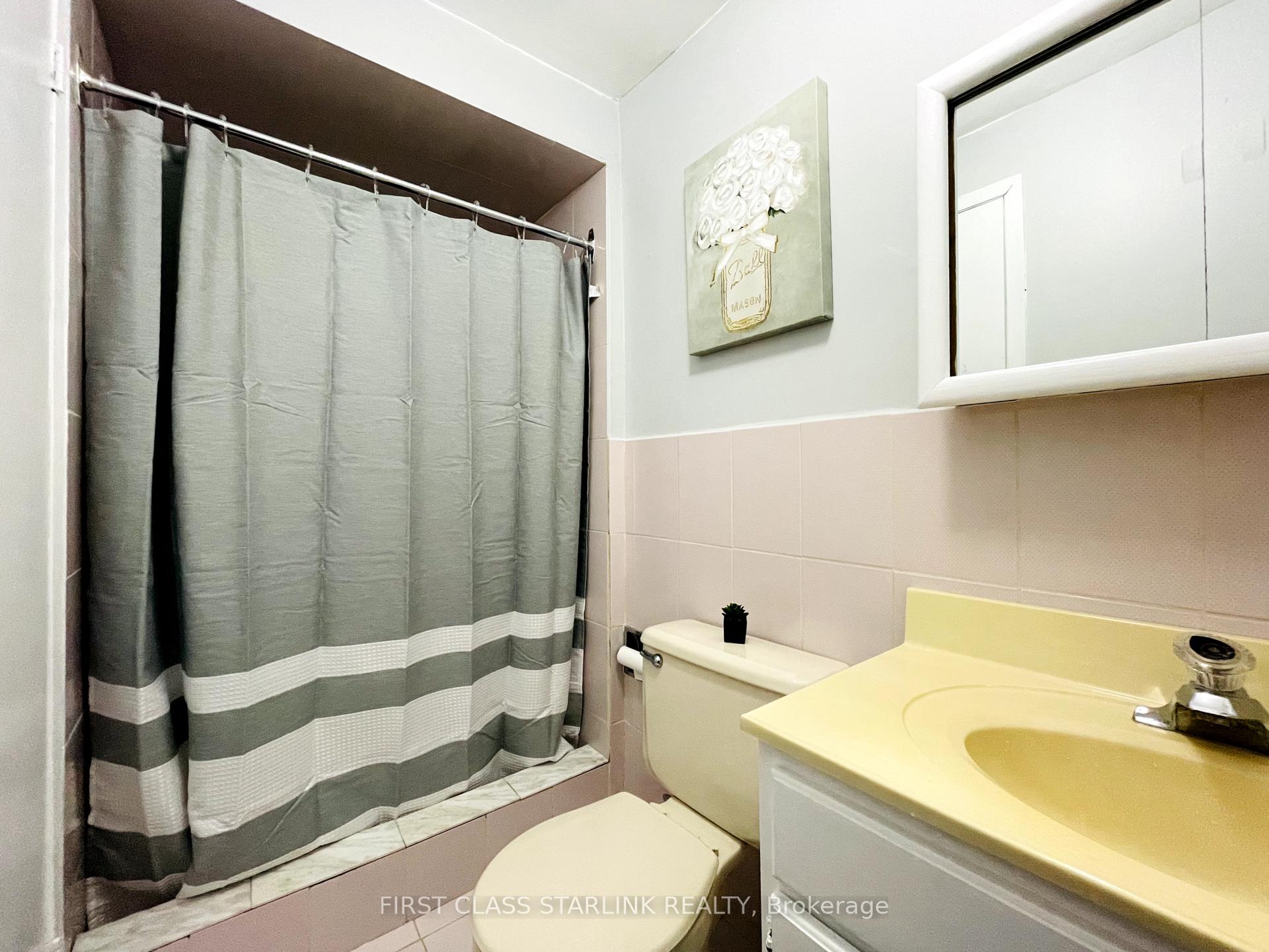 Photo 13 of Unit Lower, 147 Adrianno Crescent, Vaughan, East Woodbridge — HOMEH