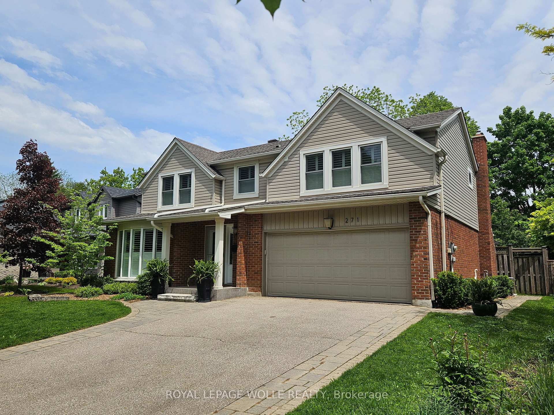 Photo 3 of 271 Beechlawn Drive, Waterloo — HOMEH