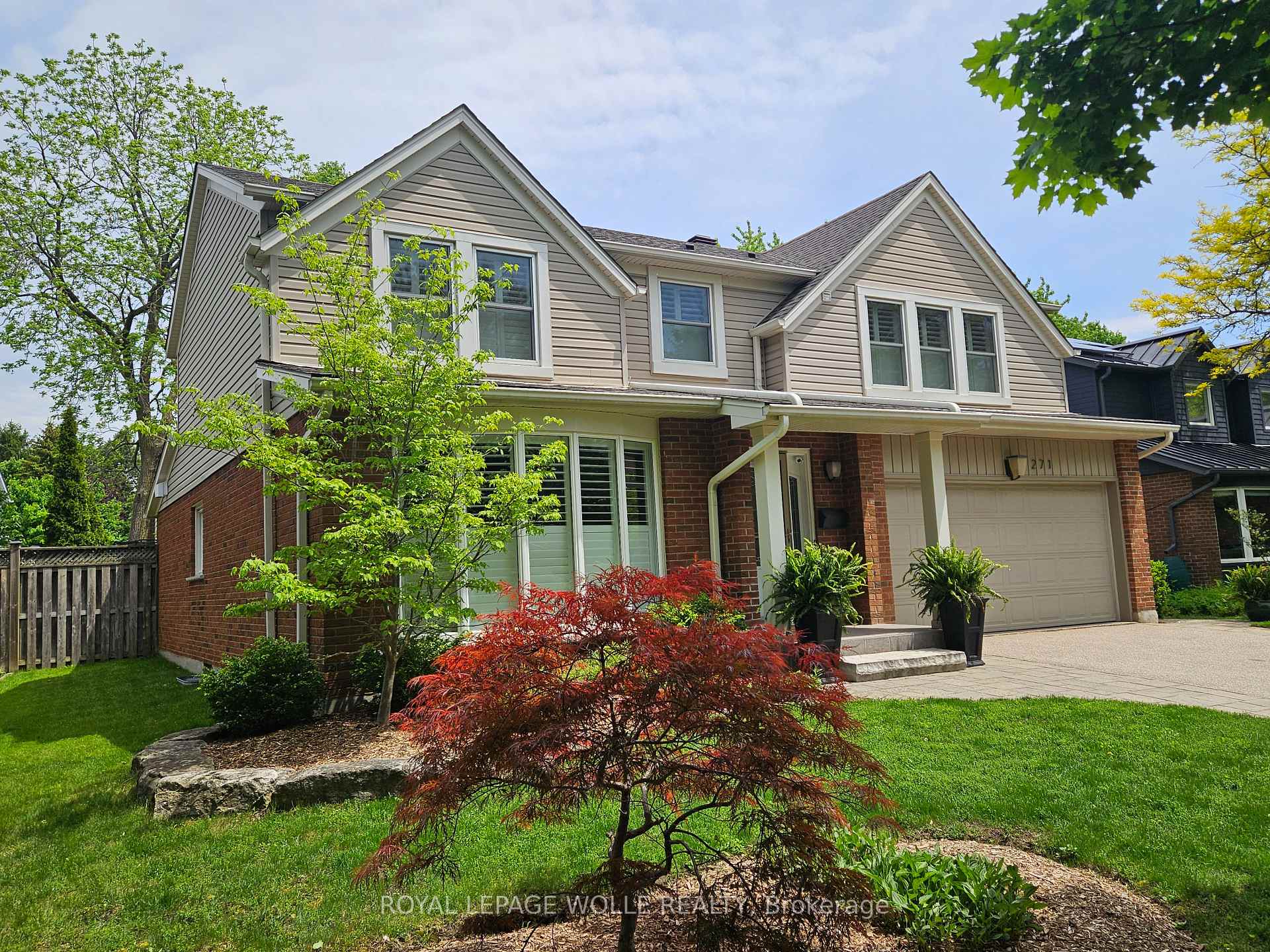 Photo 4 of 271 Beechlawn Drive, Waterloo — HOMEH