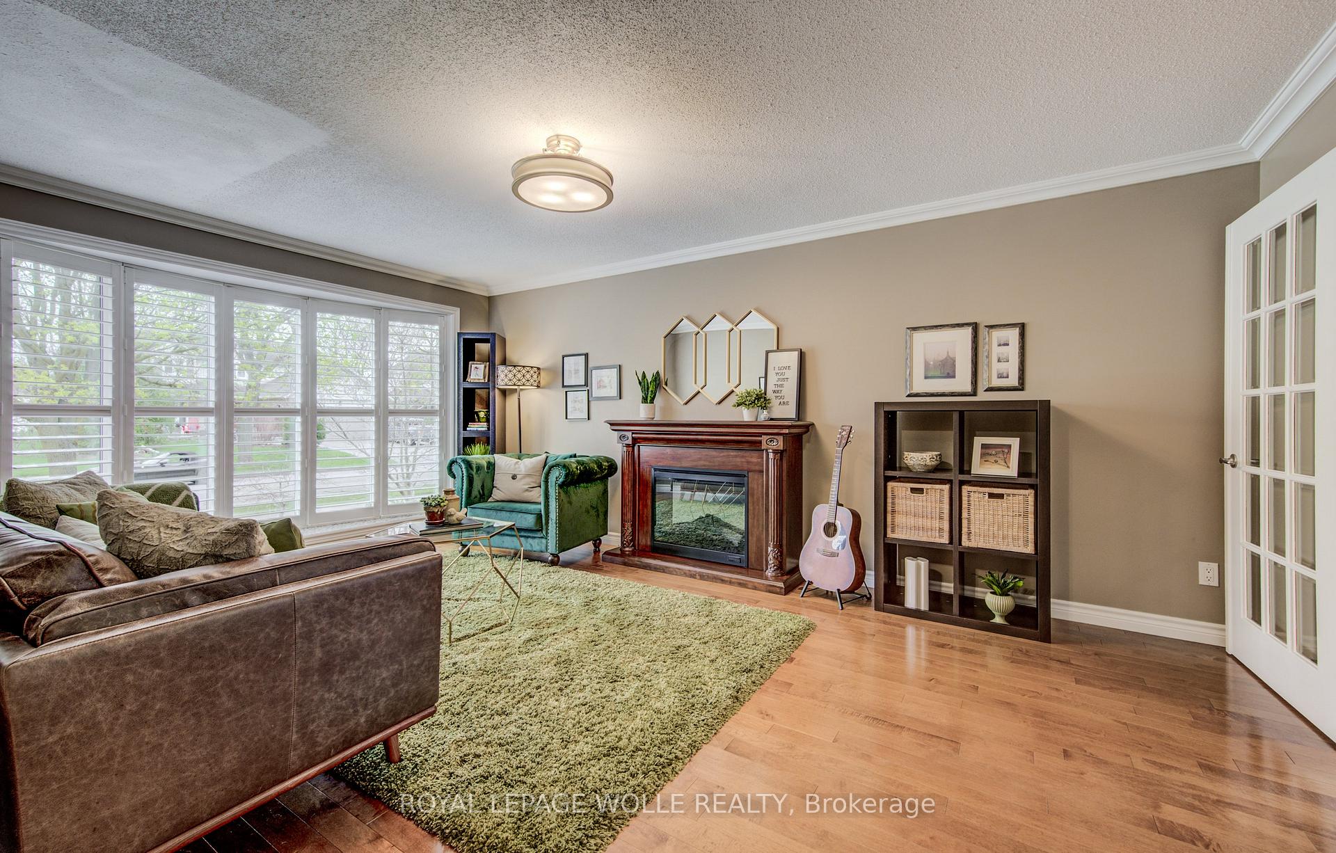 Photo 6 of 271 Beechlawn Drive, Waterloo — HOMEH
