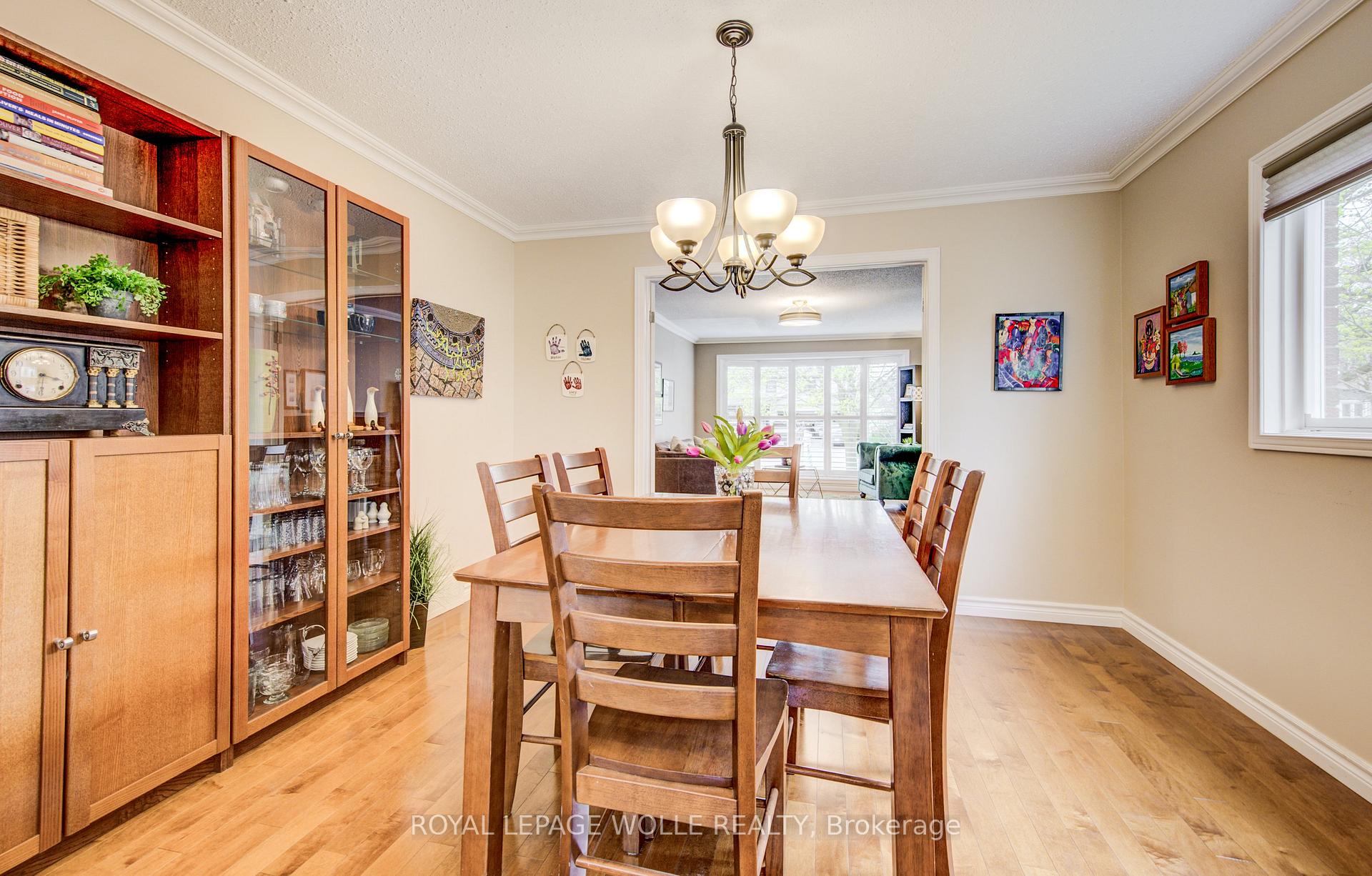 Photo 11 of 271 Beechlawn Drive, Waterloo — HOMEH