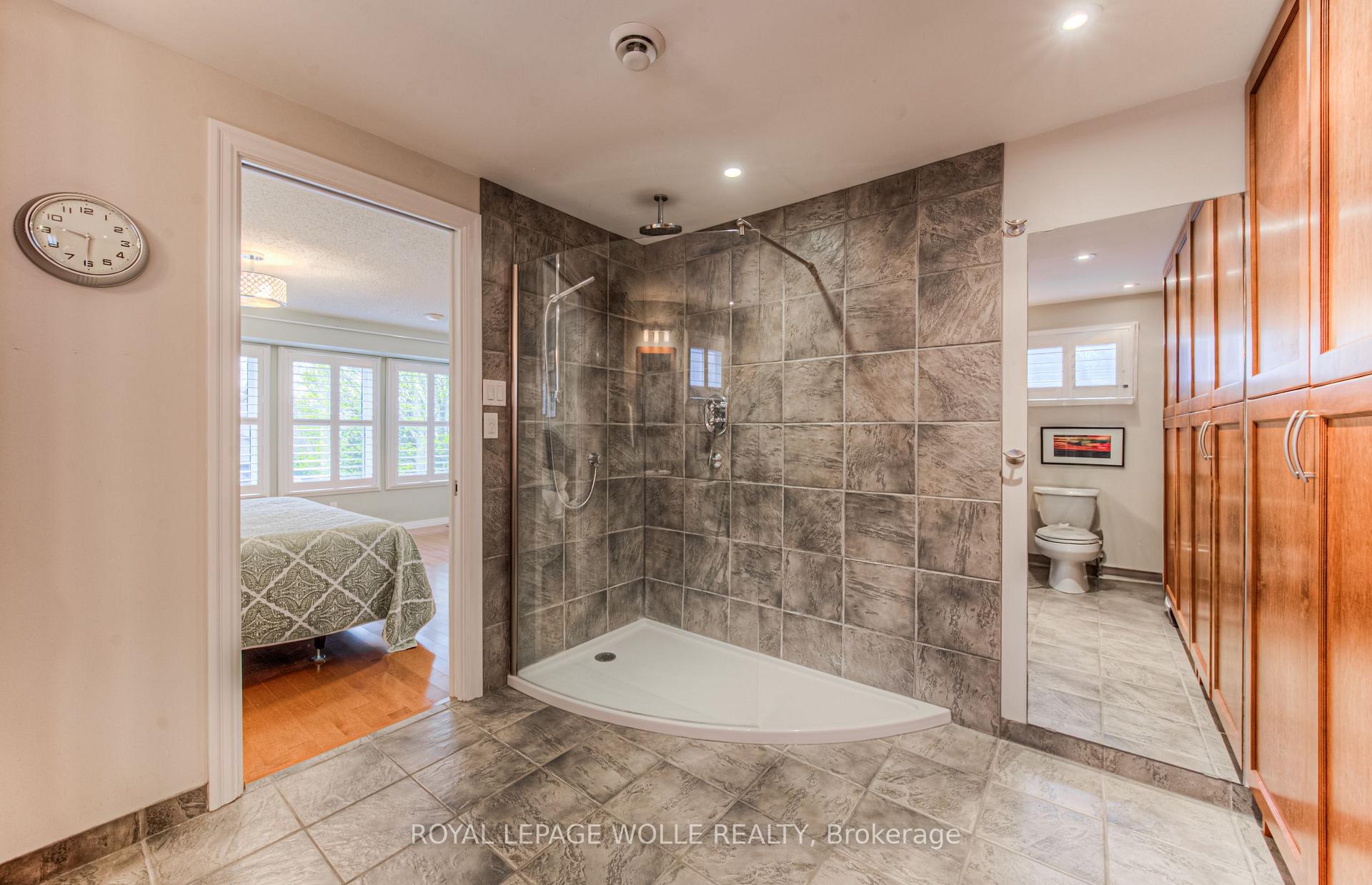 Photo 25 of 271 Beechlawn Drive, Waterloo — HOMEH