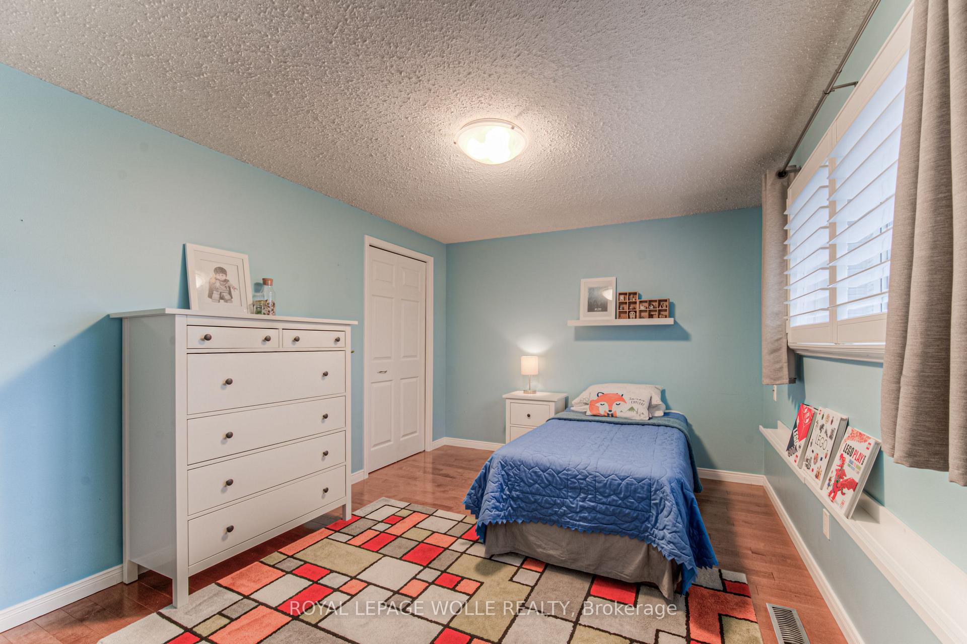 Photo 27 of 271 Beechlawn Drive, Waterloo — HOMEH