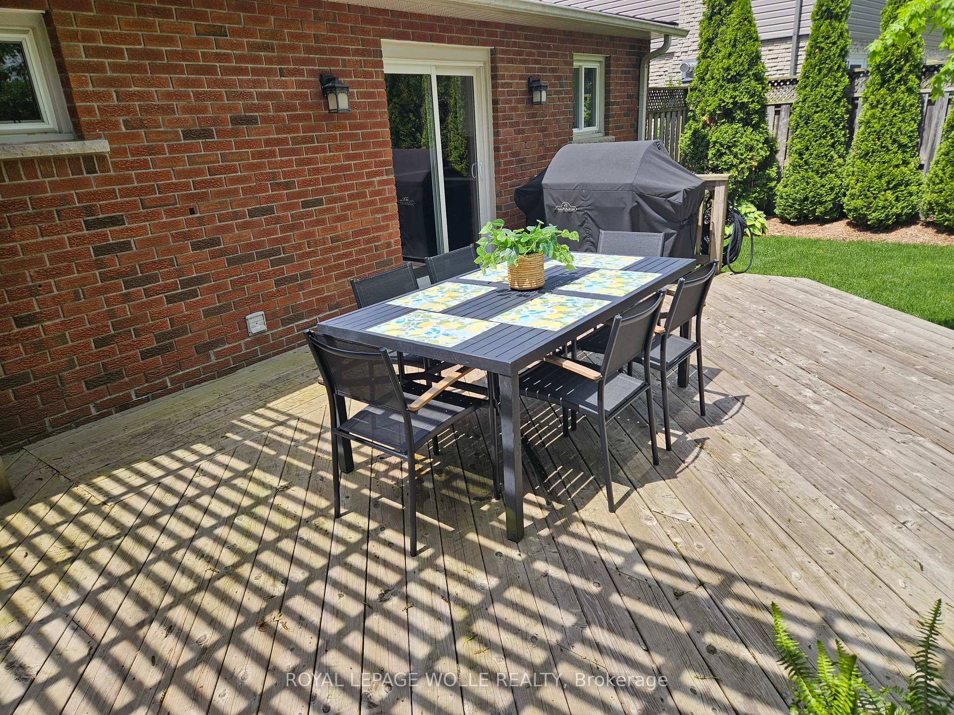Photo 37 of 271 Beechlawn Drive, Waterloo — HOMEH