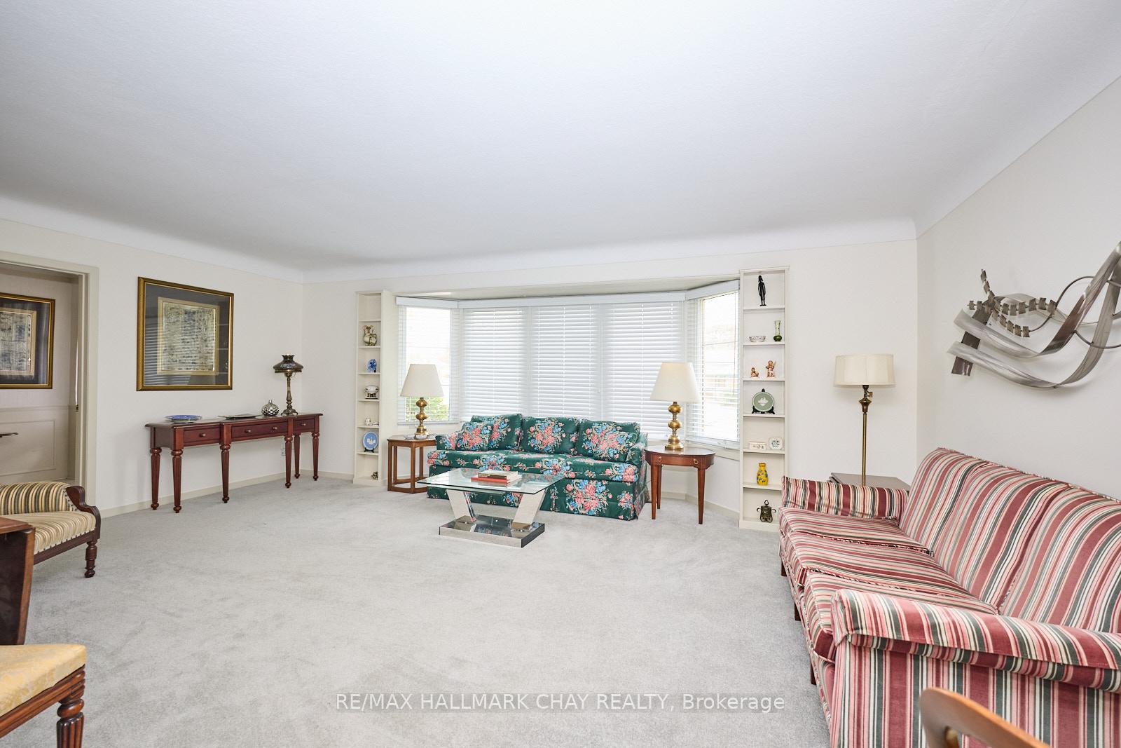 Photo 4 of 6 Glendale Drive, Welland, Prince Charles — HOMEH
