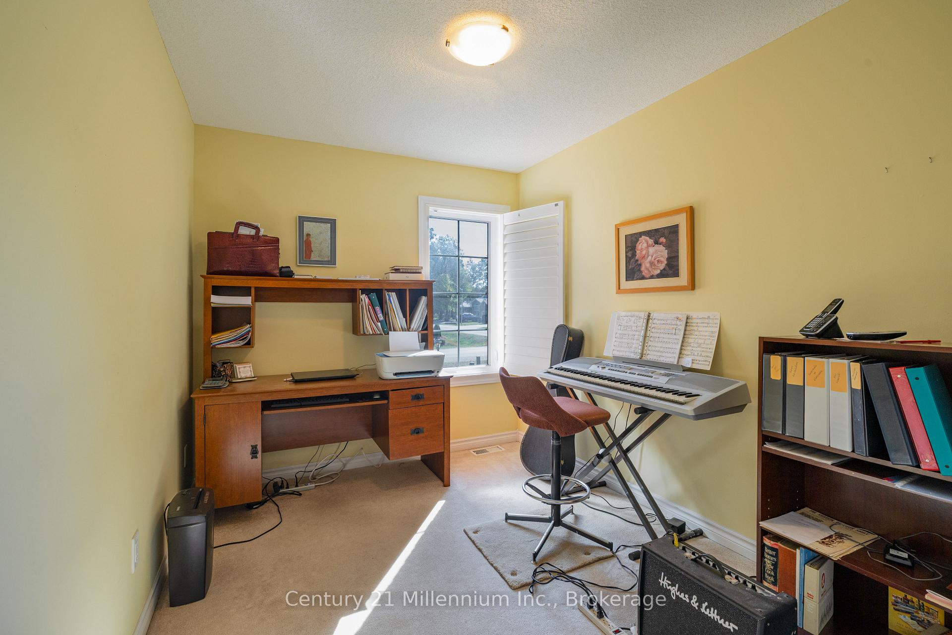 Photo 10 of 30 Smallman Drive, Wasaga Beach — HOMEH