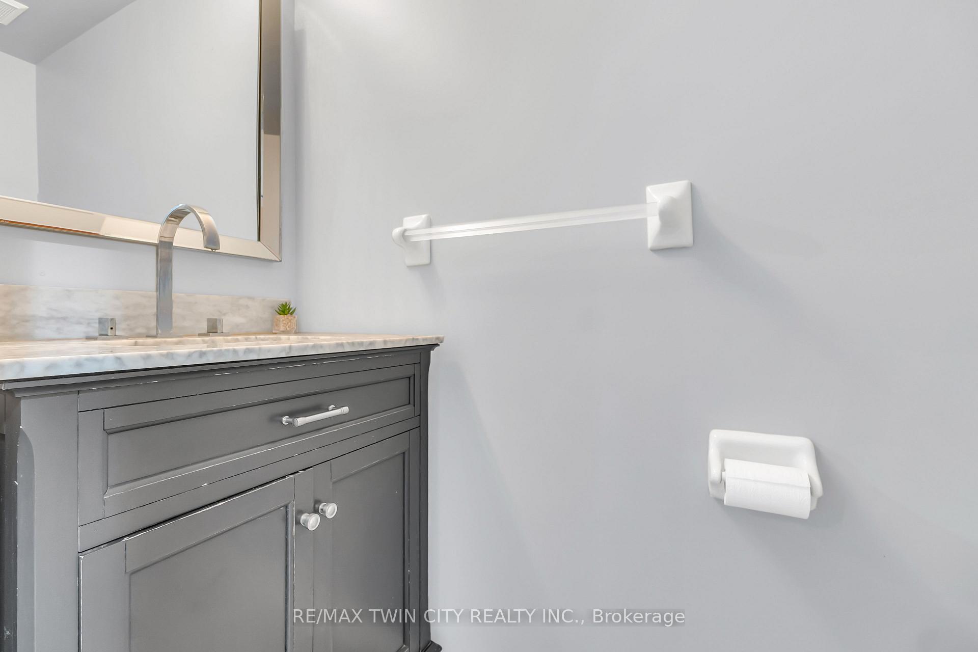 Photo 12 of 556 Dansbury Drive, Waterloo — HOMEH