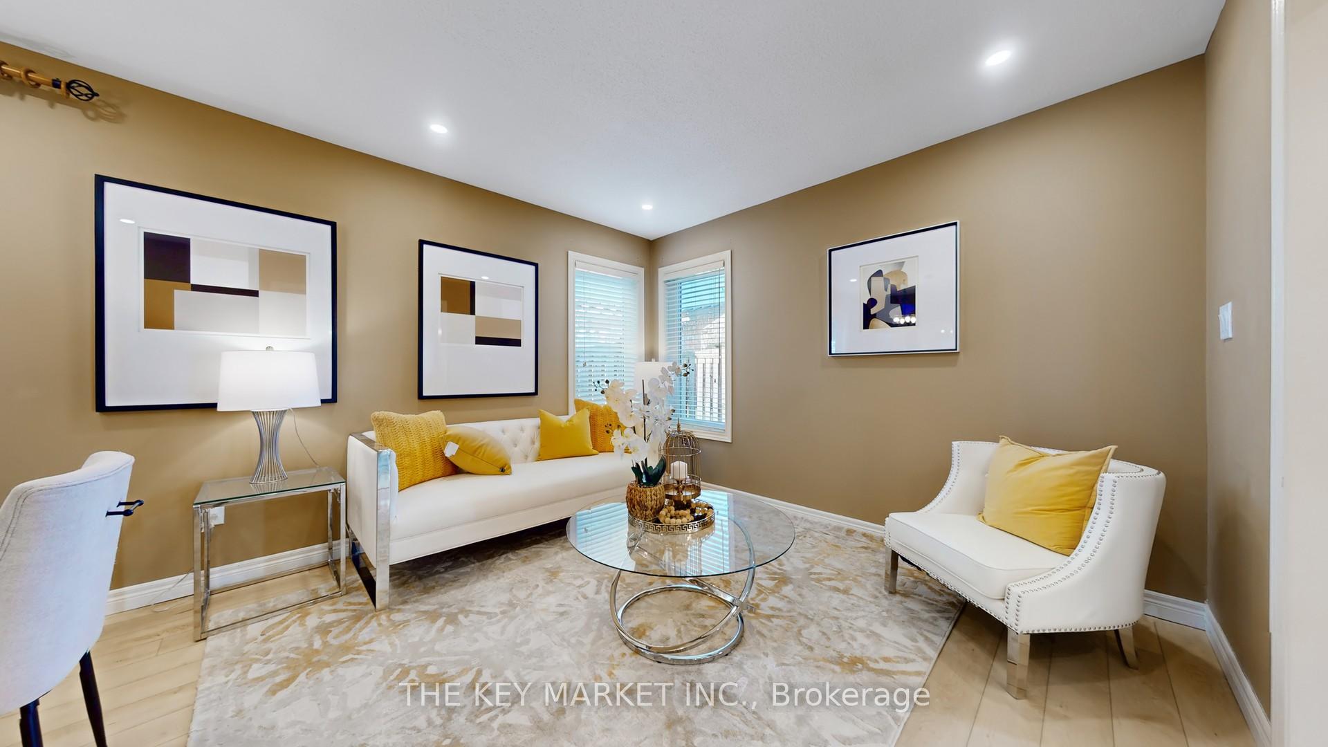 Photo 10 of 3 Cranborne Crescent, Whitby, Brooklin — HOMEH