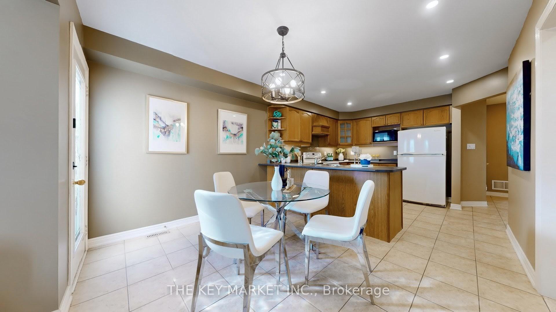Photo 17 of 3 Cranborne Crescent, Whitby, Brooklin — HOMEH
