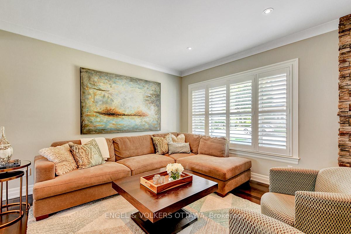 Photo 8 of 1438 Randall Avenue, Ottawa, Alta Vista — HOMEH