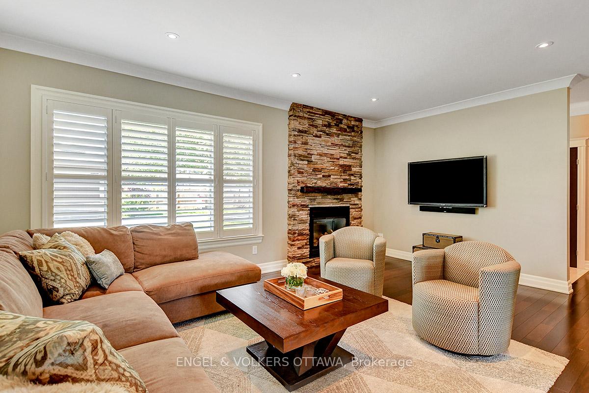 Photo 4 of 1438 Randall Avenue, Ottawa, Alta Vista — HOMEH