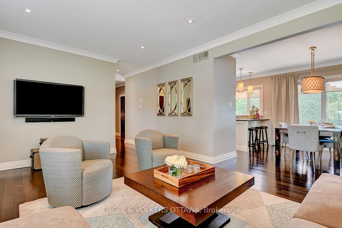 Photo 5 of 1438 Randall Avenue, Ottawa, Alta Vista — HOMEH