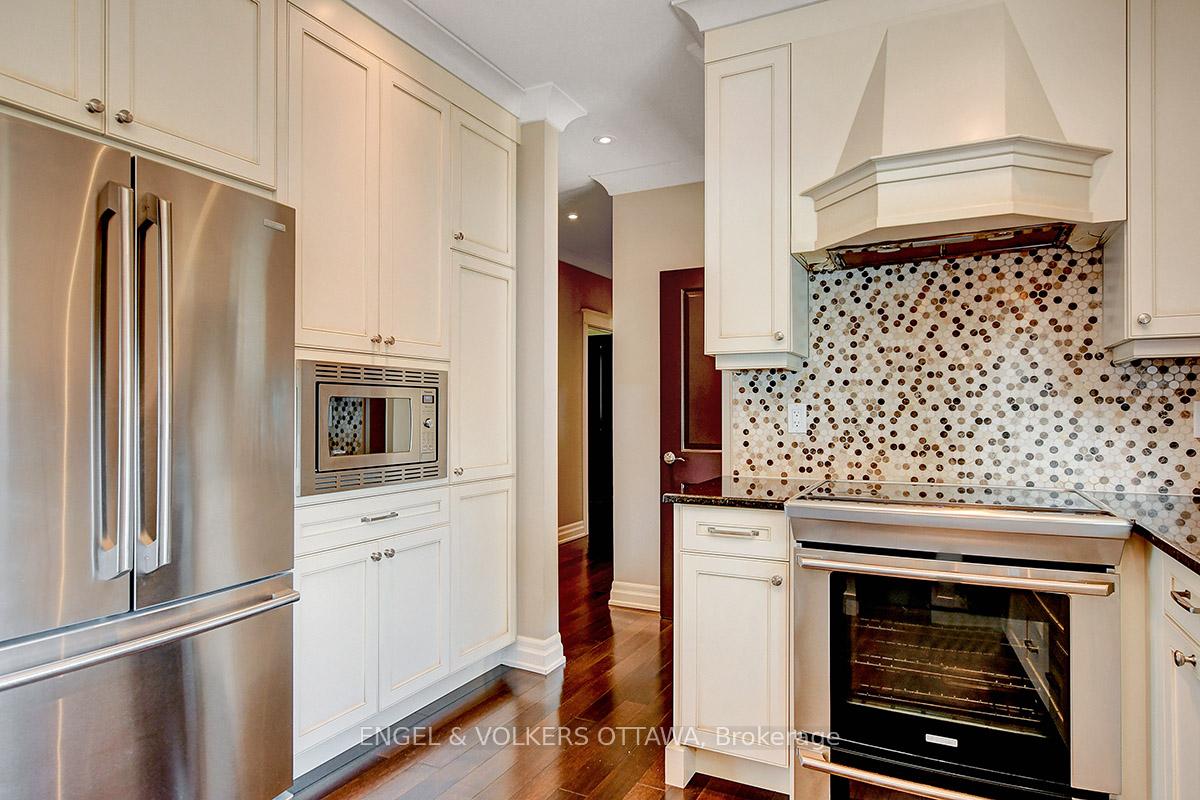 Photo 16 of 1438 Randall Avenue, Ottawa, Alta Vista — HOMEH