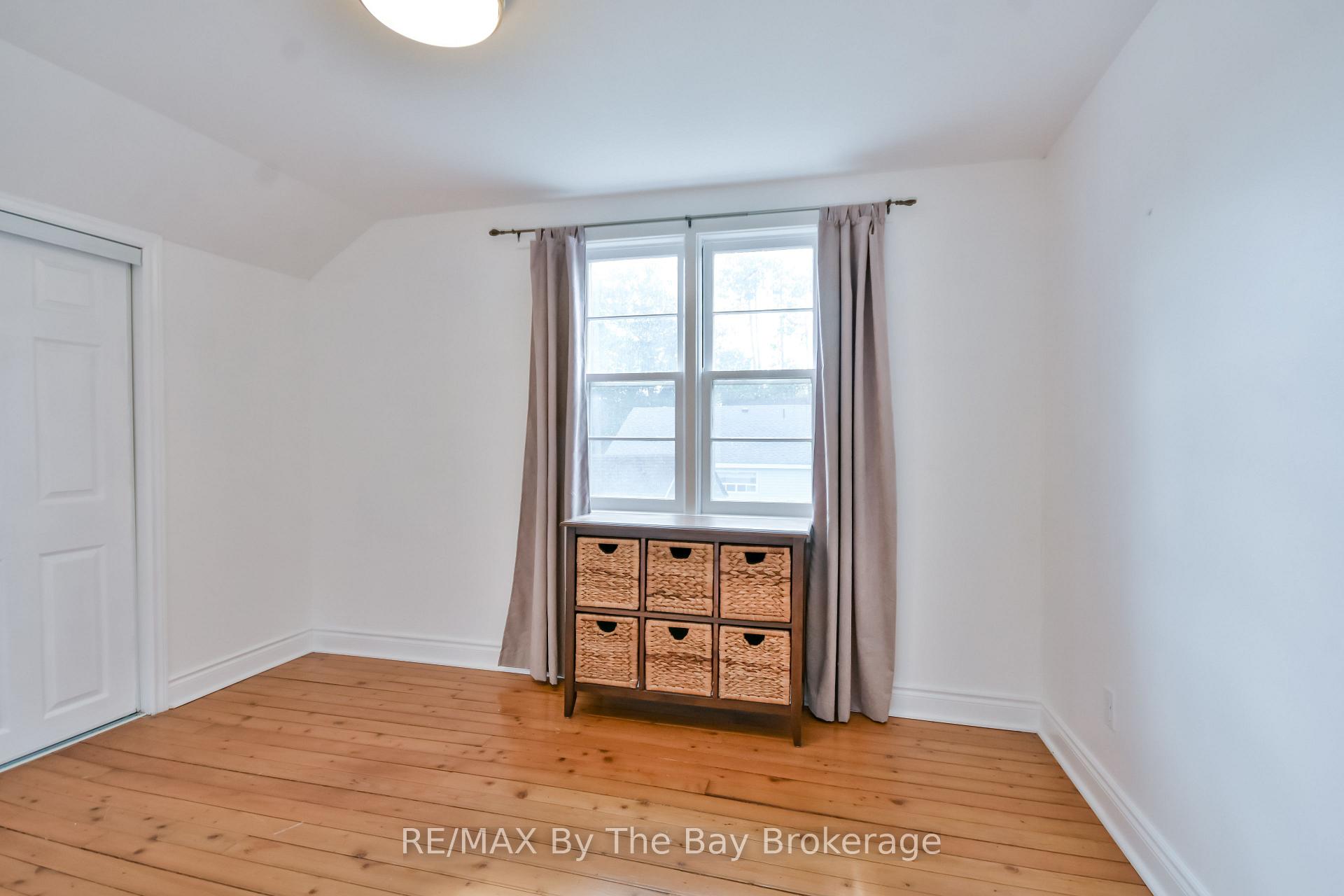 Photo 22 of 1067 Mosley Street, Wasaga Beach — HOMEH