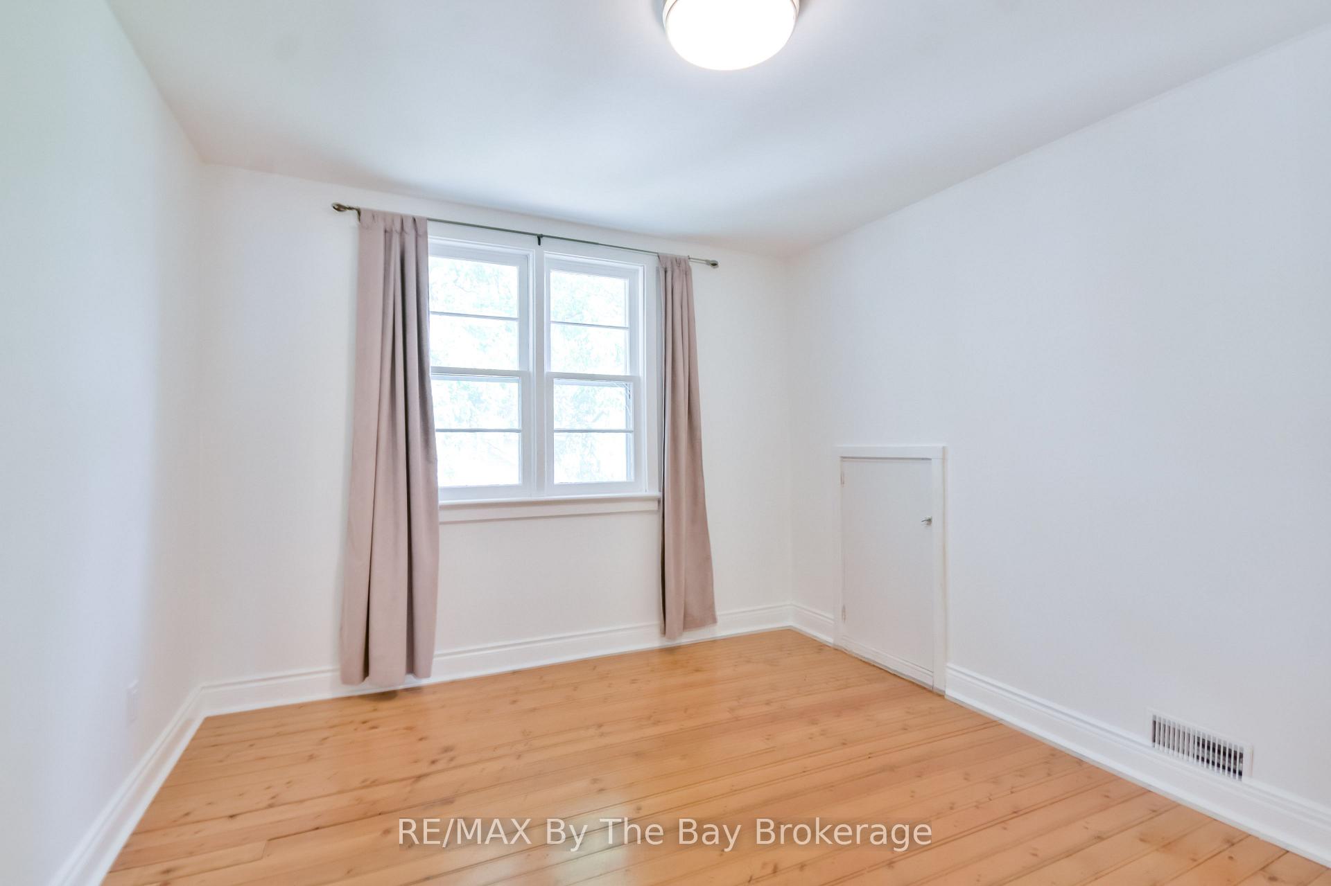 Photo 28 of 1067 Mosley Street, Wasaga Beach — HOMEH