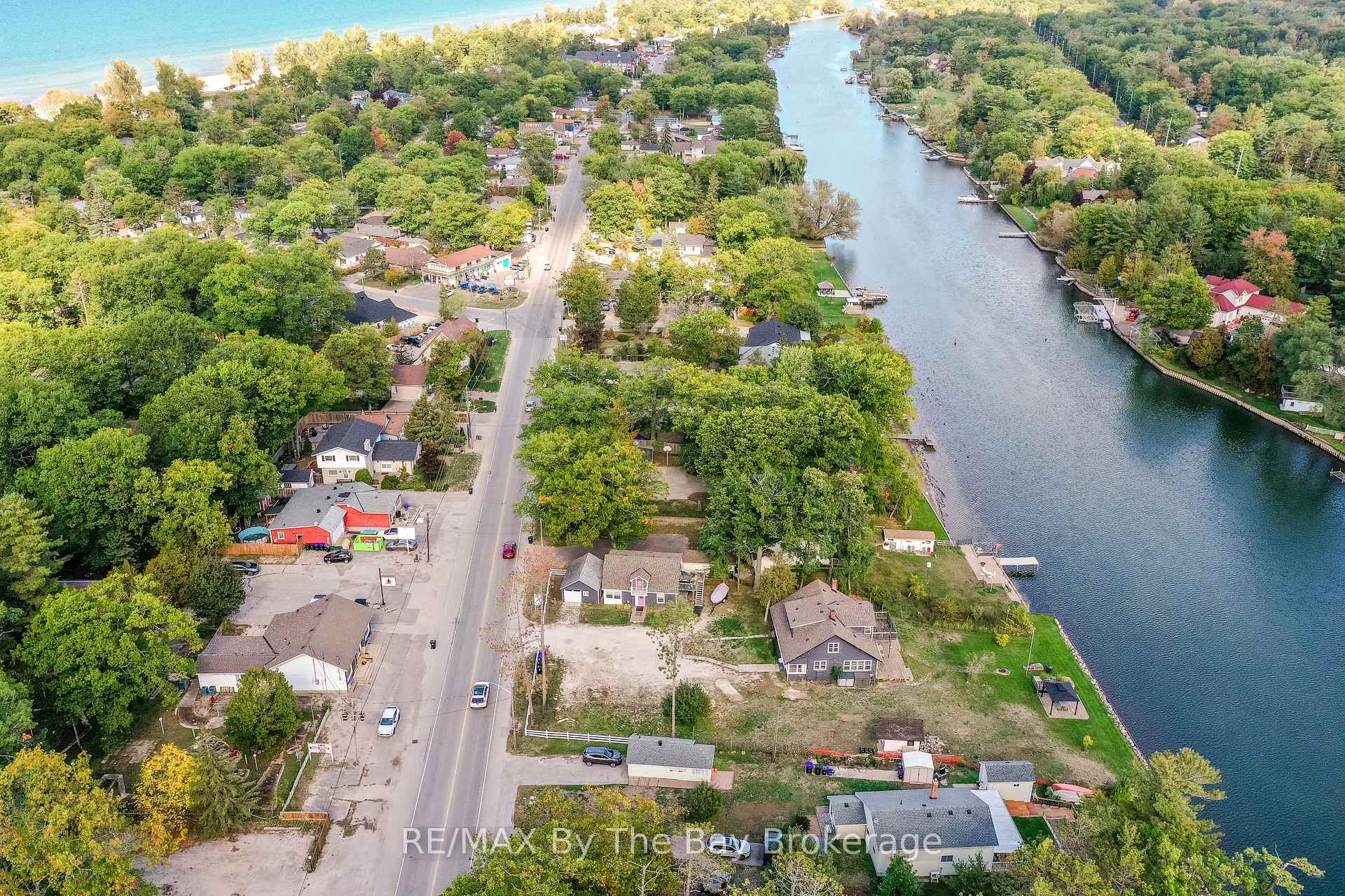 Photo 44 of 1067 Mosley Street, Wasaga Beach — HOMEH