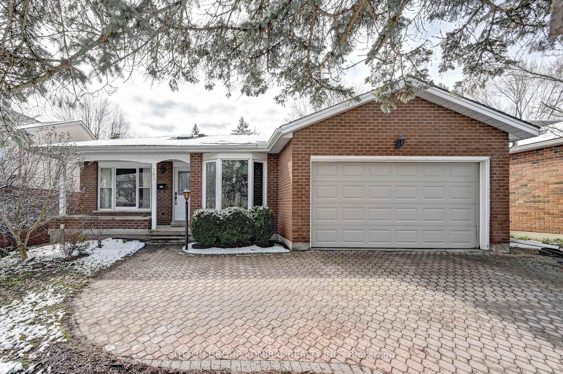 Photo 1 of 383 Stillmeadow Circle, Waterloo — HOMEH