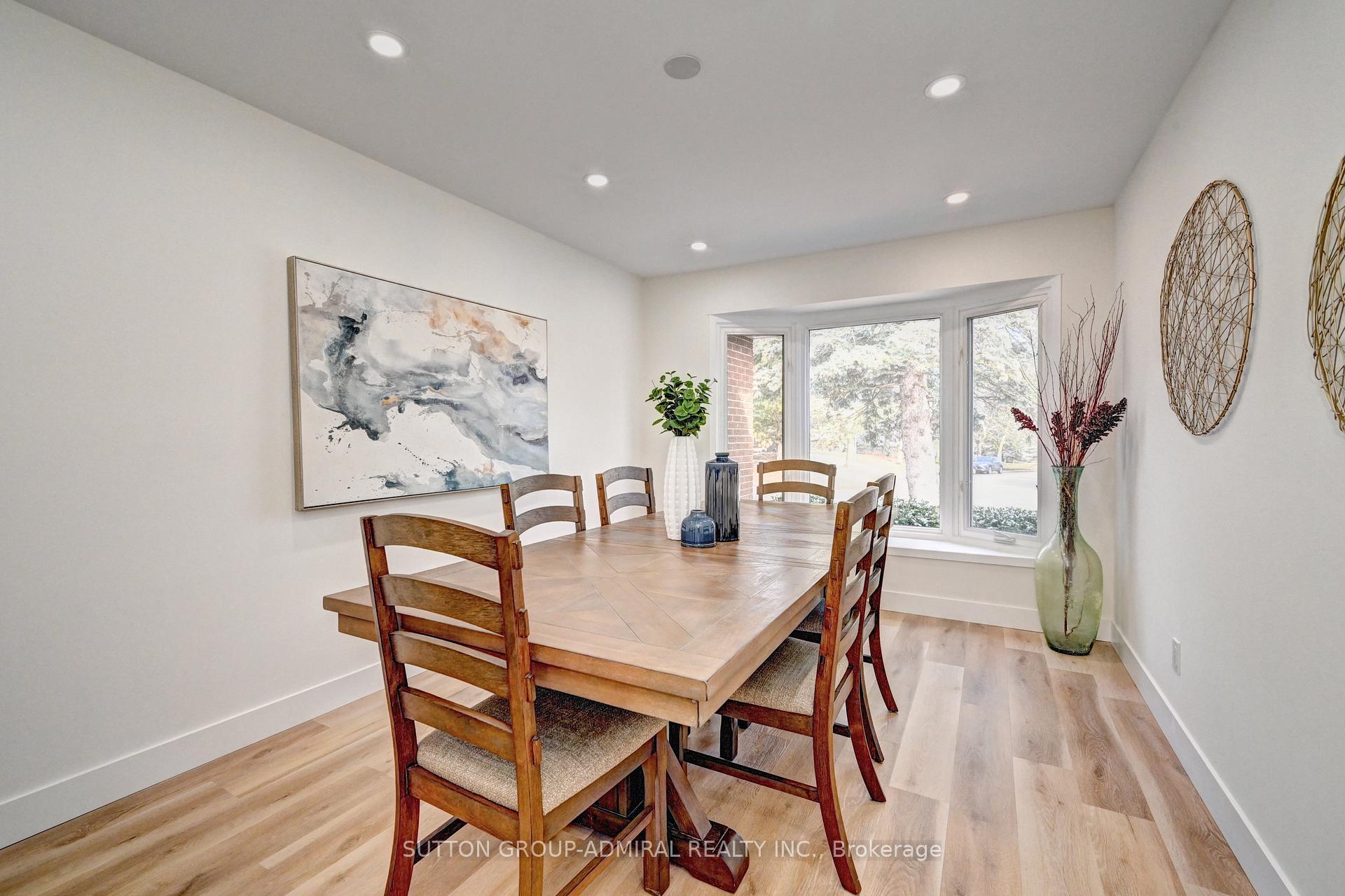 Photo 13 of 383 Stillmeadow Circle, Waterloo — HOMEH