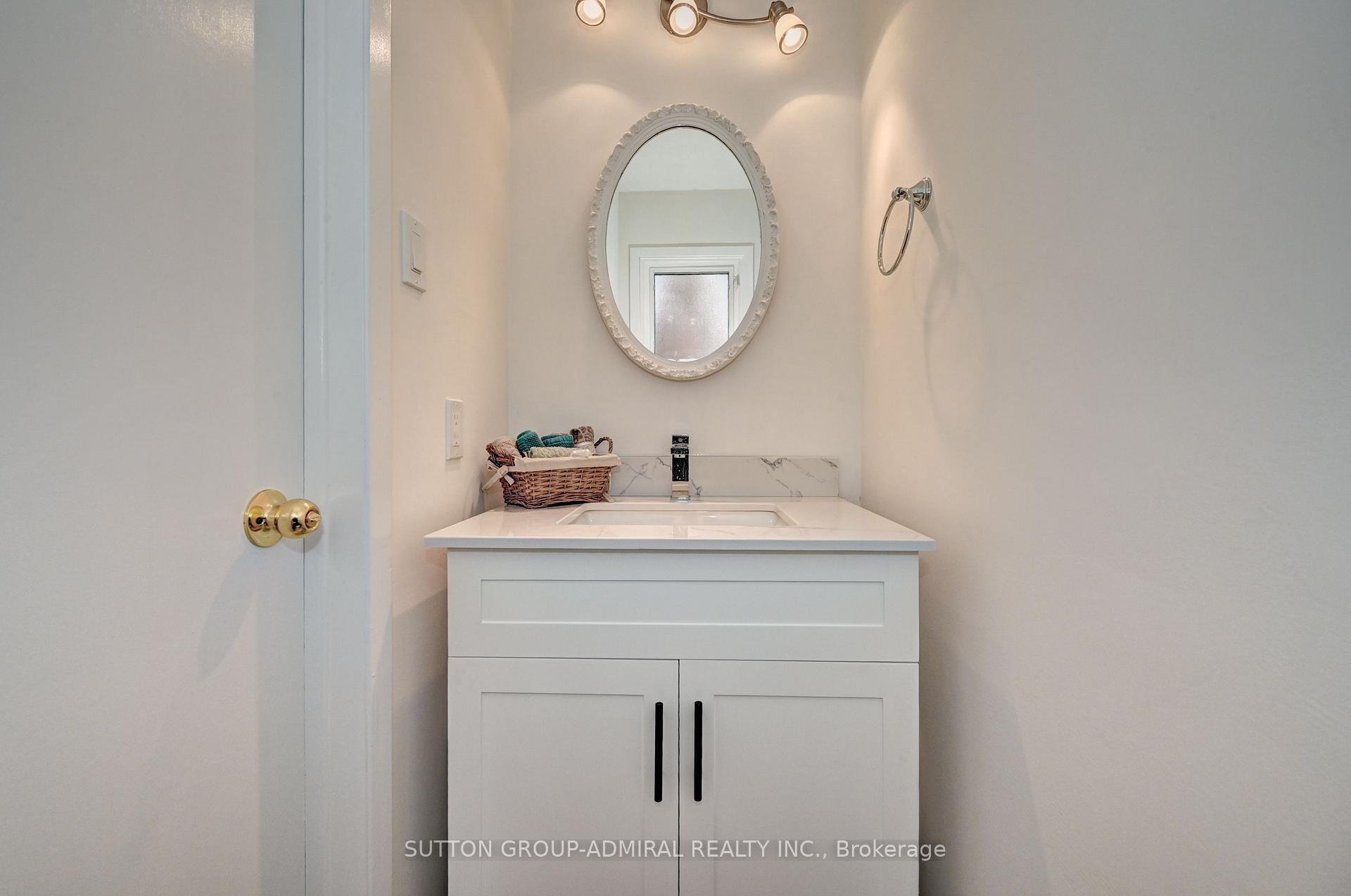 Photo 25 of 383 Stillmeadow Circle, Waterloo — HOMEH
